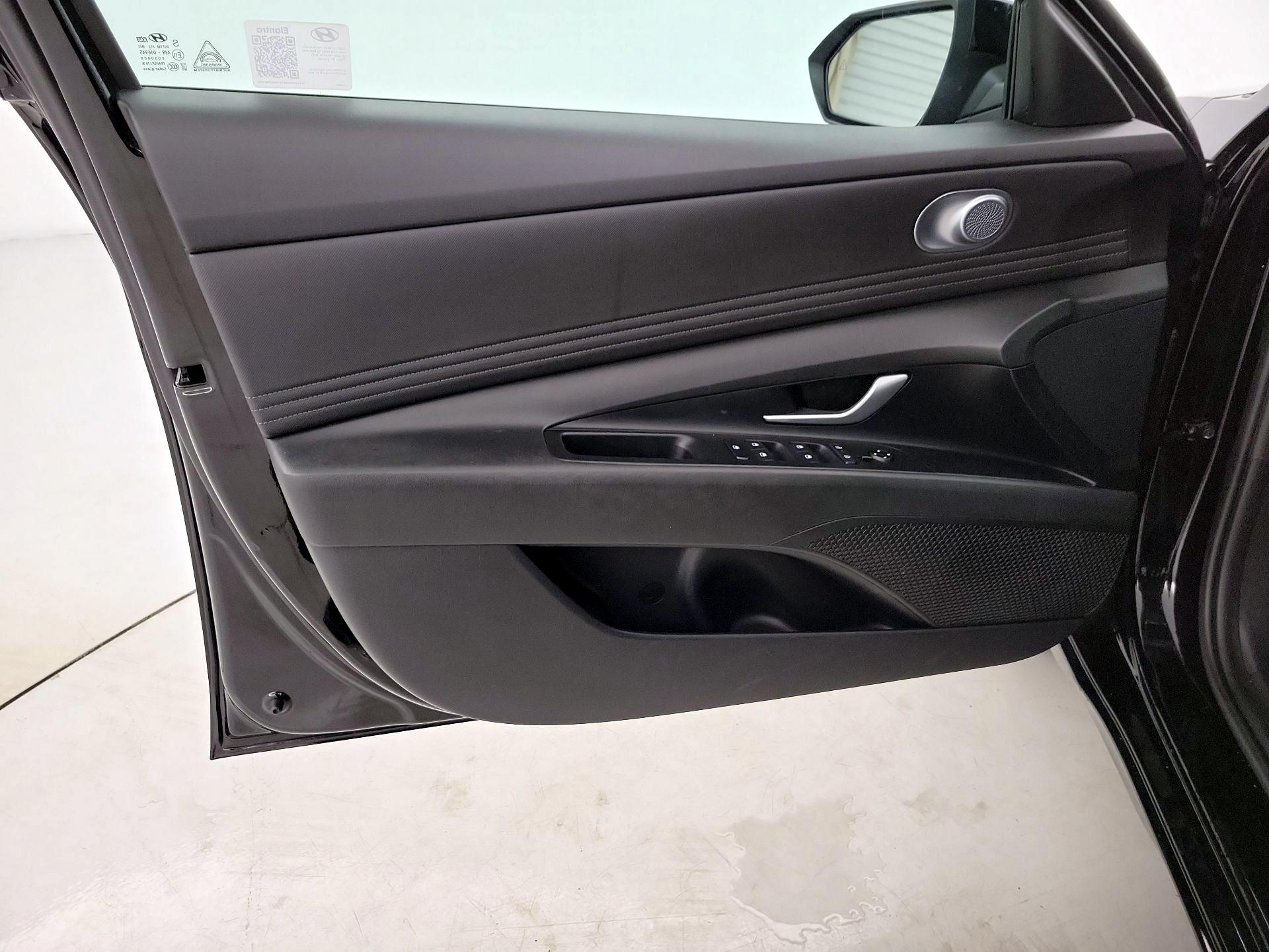 Thumbnail: 2024 Hyundai Elantra - 12