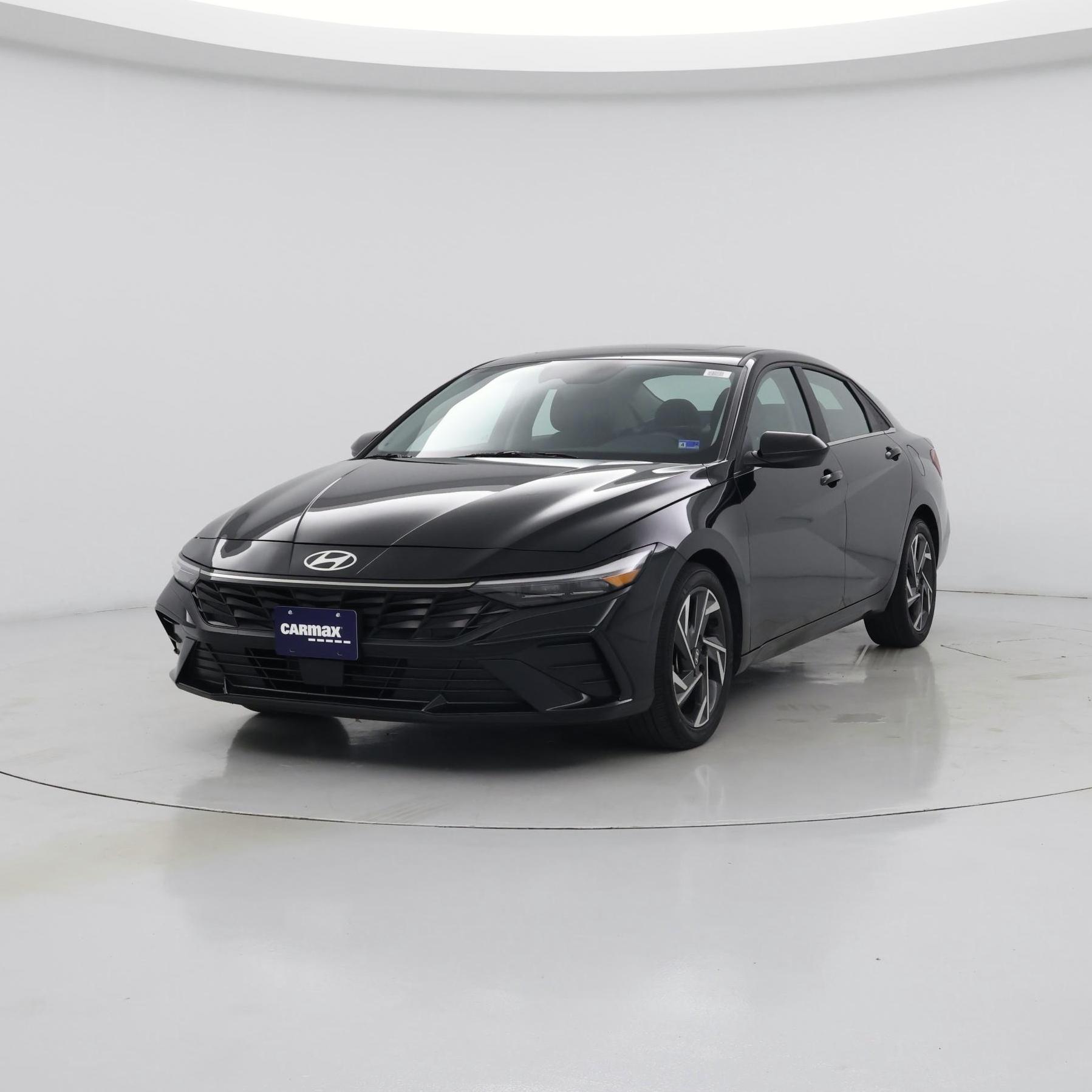 Thumbnail: 2024 Hyundai Elantra - 4