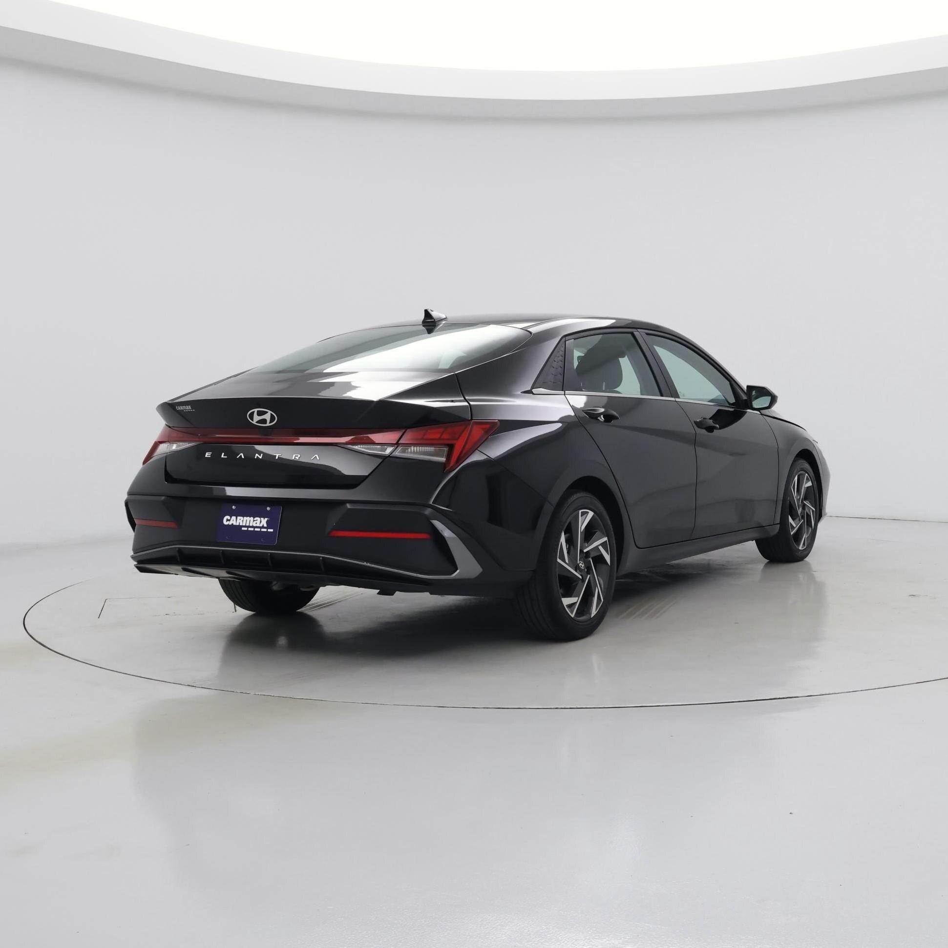 Thumbnail: 2024 Hyundai Elantra - 8