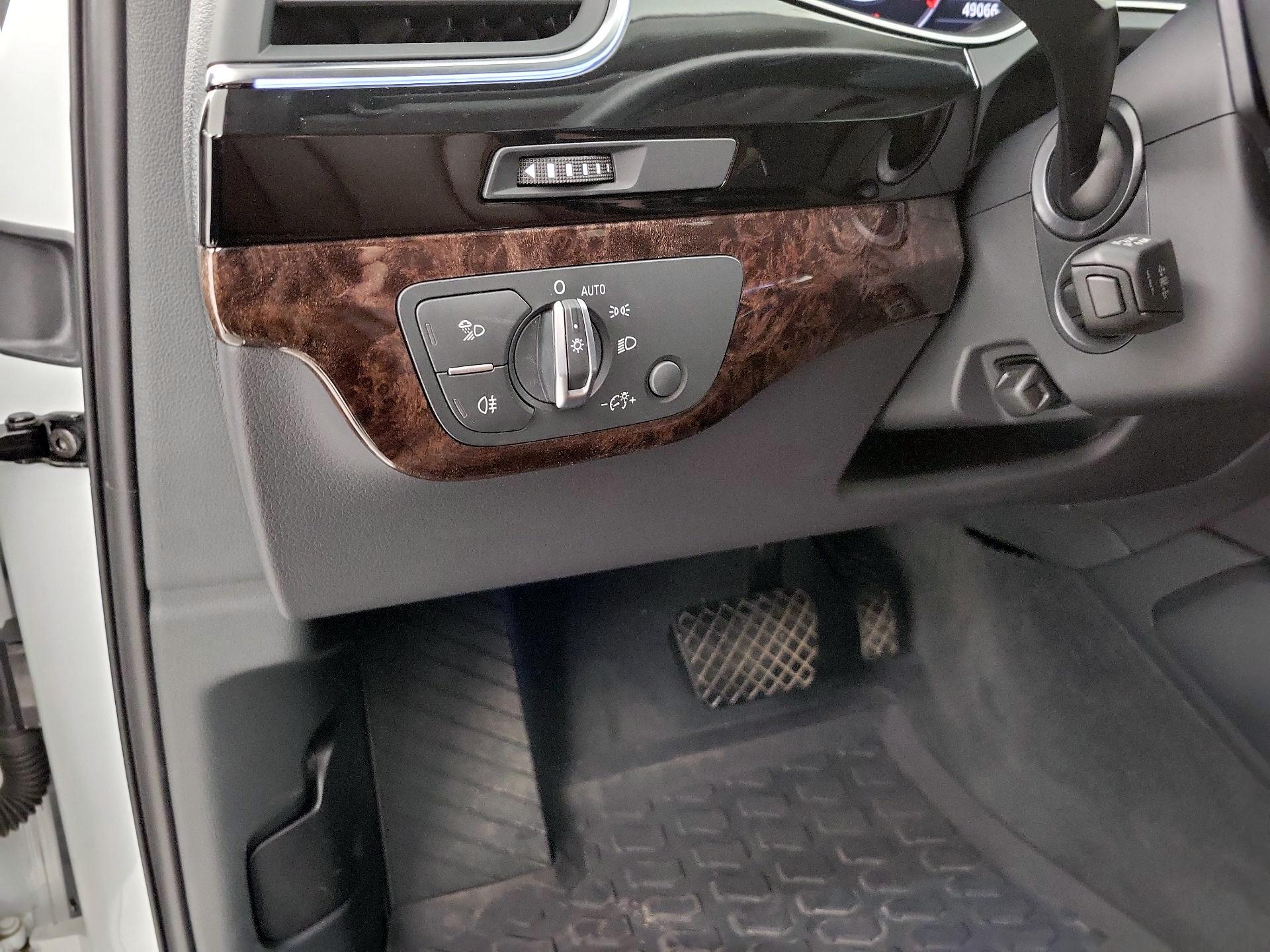 Thumbnail: 2019 Audi Q7 - 13