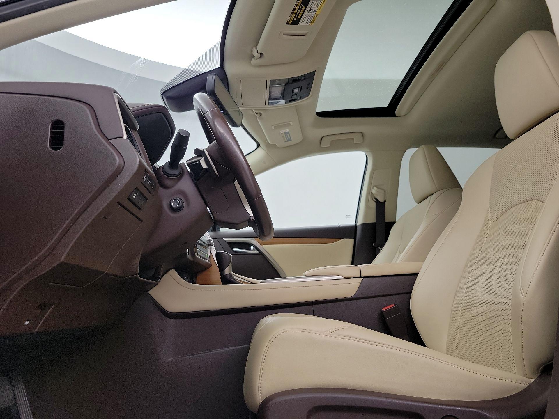Thumbnail: 2020 Lexus RX - 19