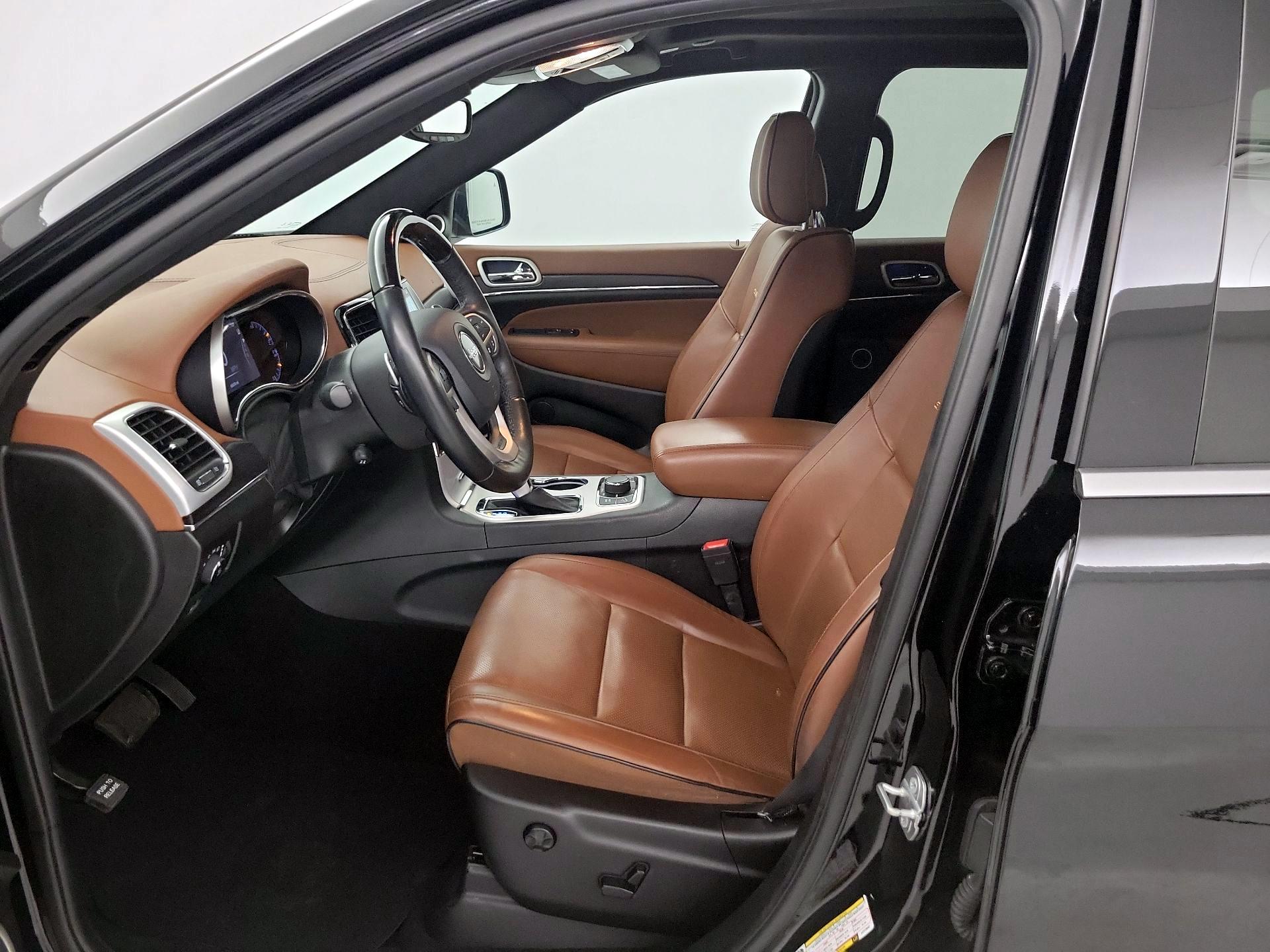 Thumbnail: 2020 Jeep Grand Cherokee - 11