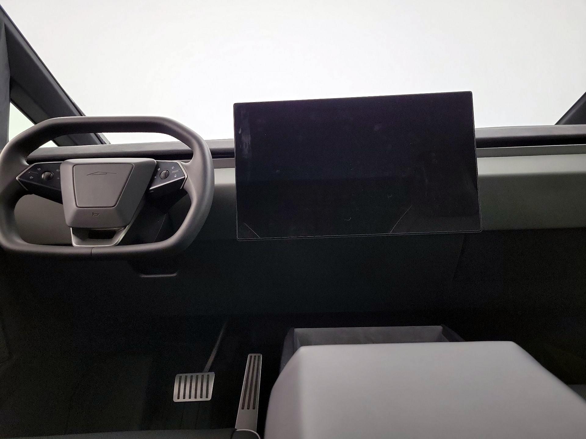 Thumbnail: 2024 Tesla Cybertruck - 9