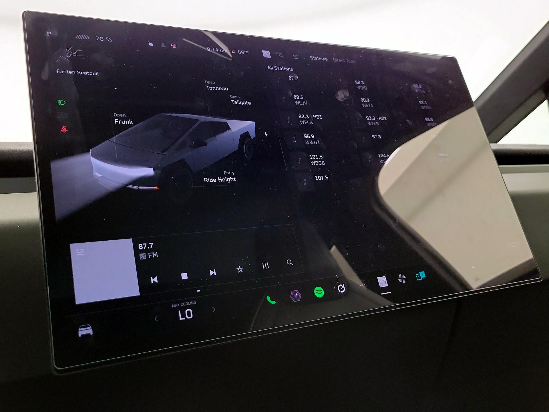 Thumbnail: 2024 Tesla Cybertruck - 15