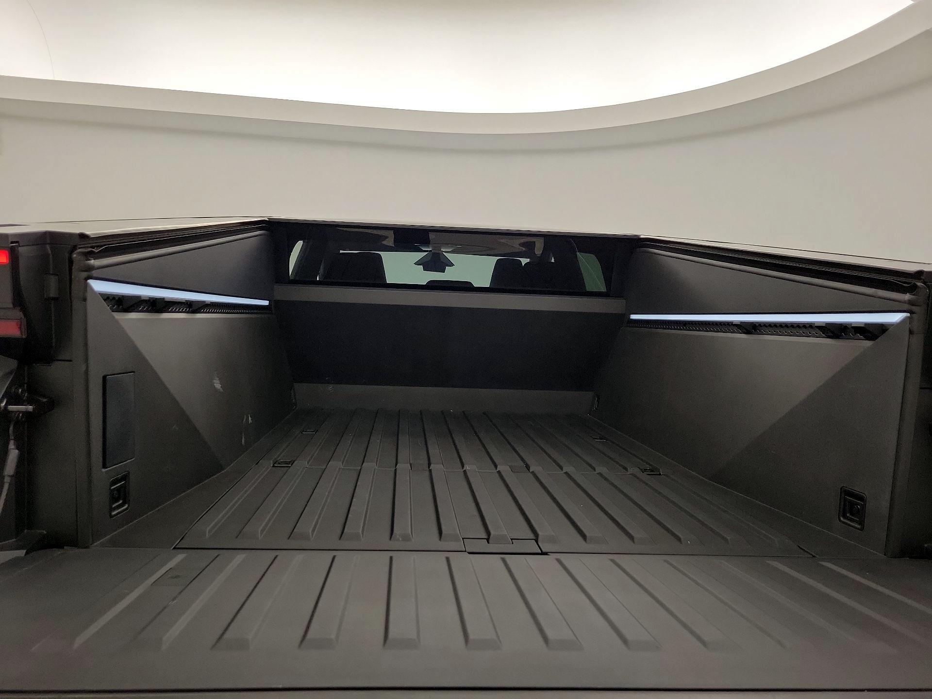 Thumbnail: 2024 Tesla Cybertruck - 20