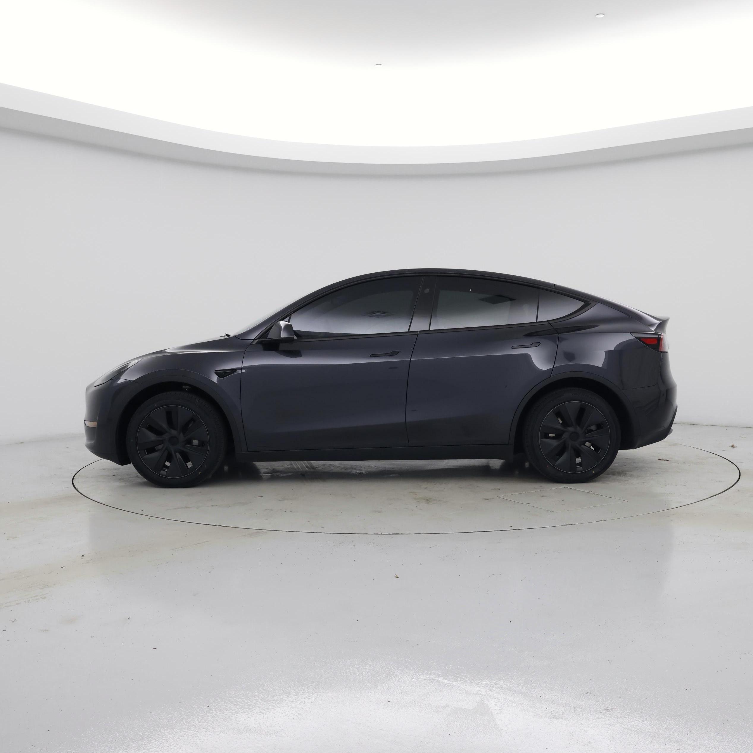 Thumbnail: 2024 Tesla Model Y - 3