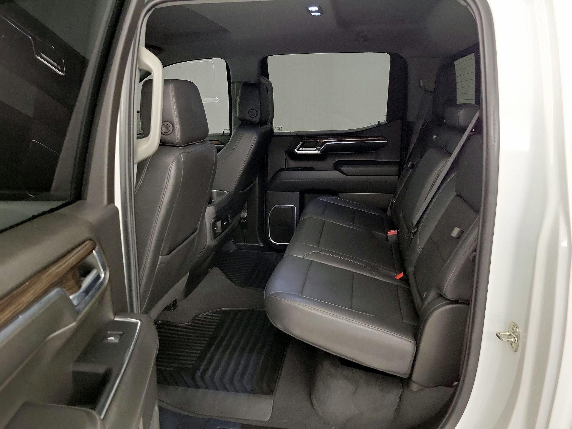 Thumbnail: 2024 Chevrolet Silverado 1500 - 19