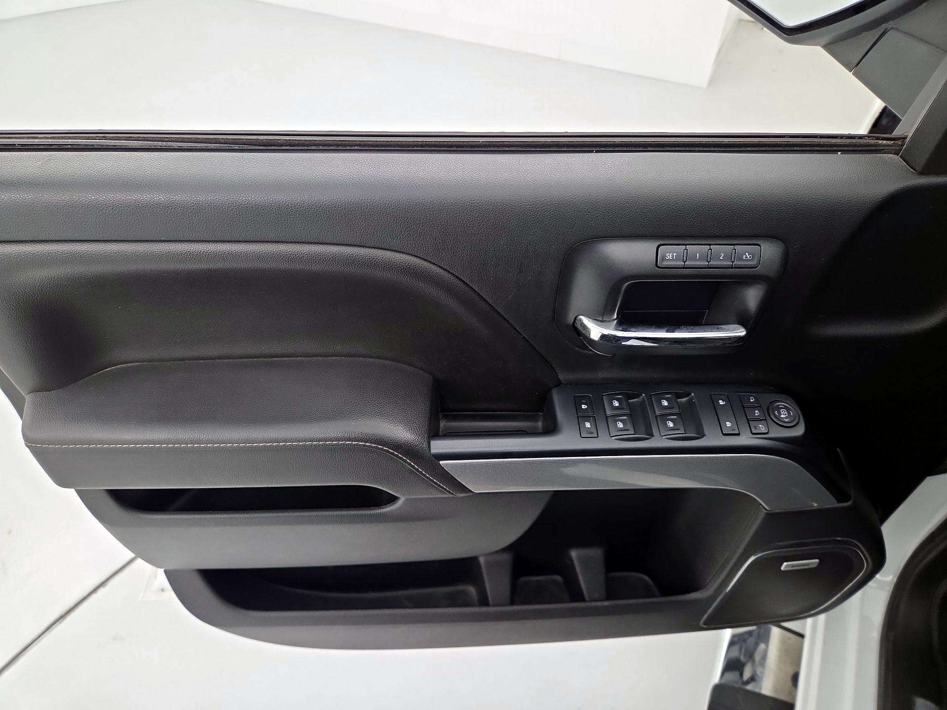 Thumbnail: 2015 Chevrolet Silverado 2500 - 12