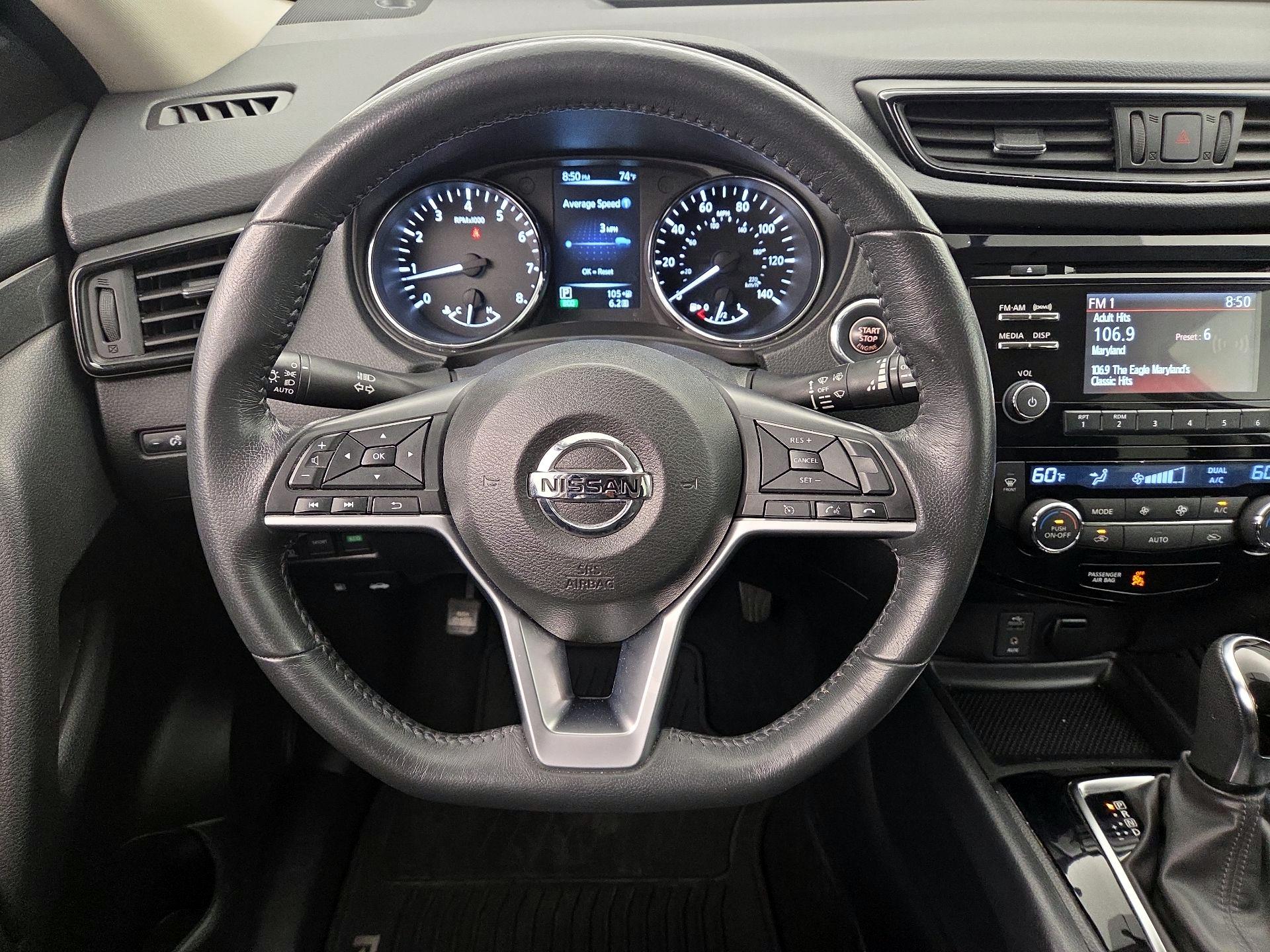 Thumbnail: 2017 Nissan Rogue - 10
