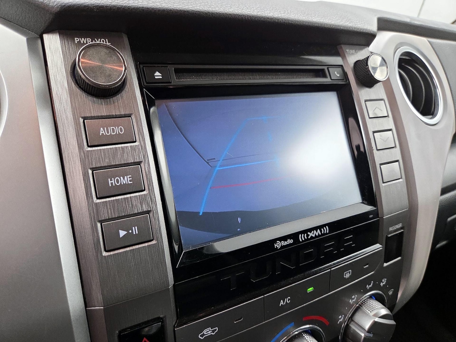 2014 Toyota Tundra SR5 - Photo 15