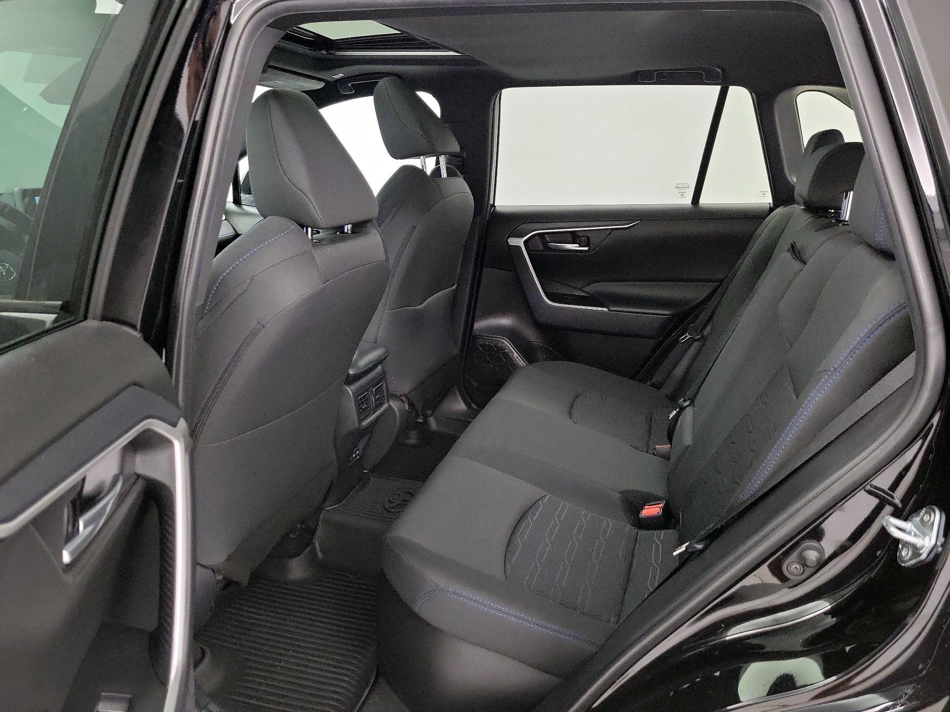 Thumbnail: 2024 Toyota RAV4 - 20