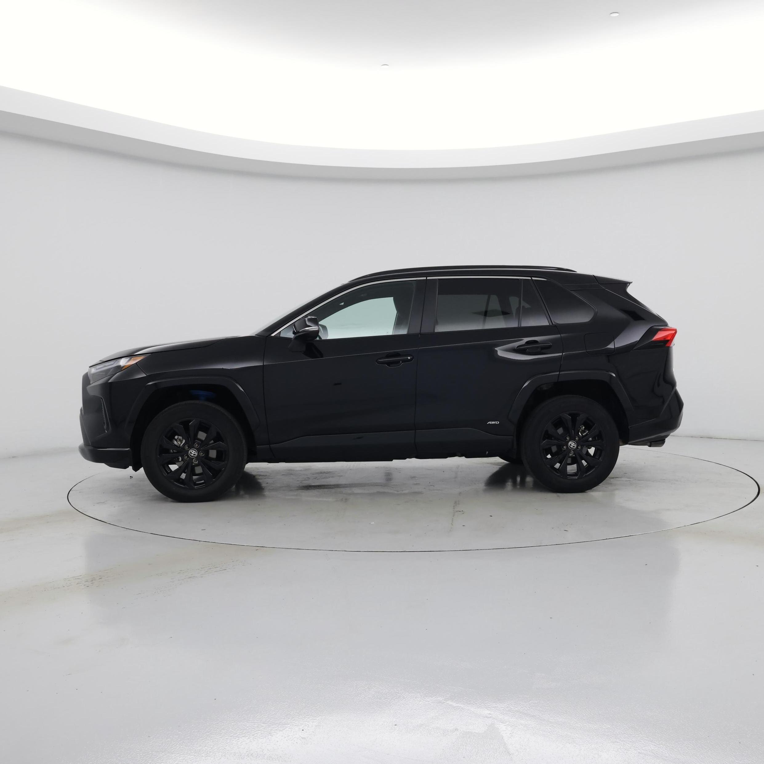 Thumbnail: 2024 Toyota RAV4 - 3
