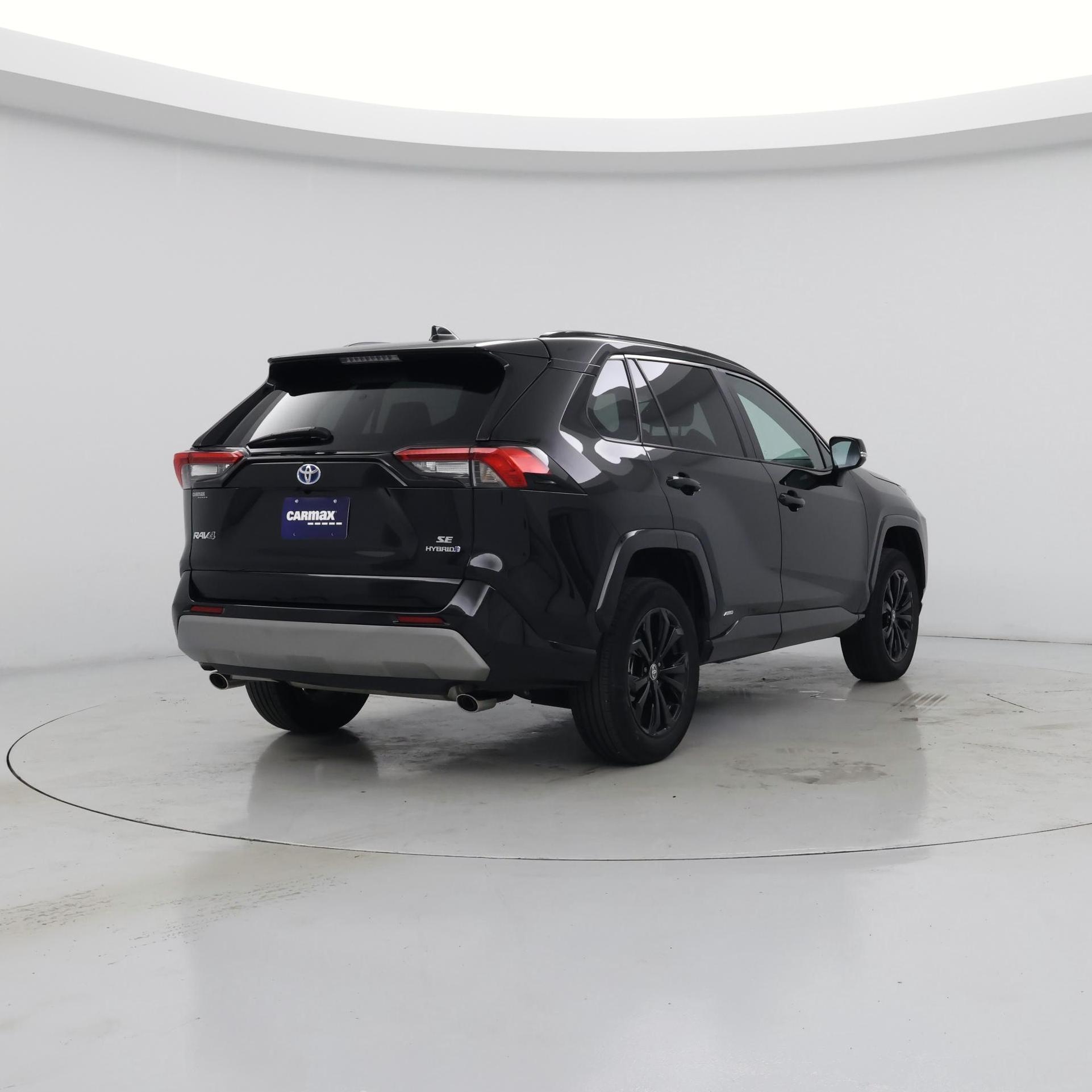 Thumbnail: 2024 Toyota RAV4 - 8
