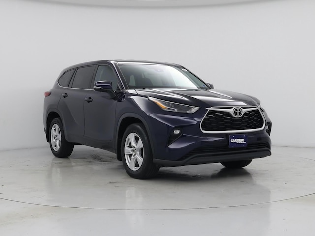 Blue 2023 Toyota Highlander LE FWD SUV / Crossover Front-Wheel Drive Automatic