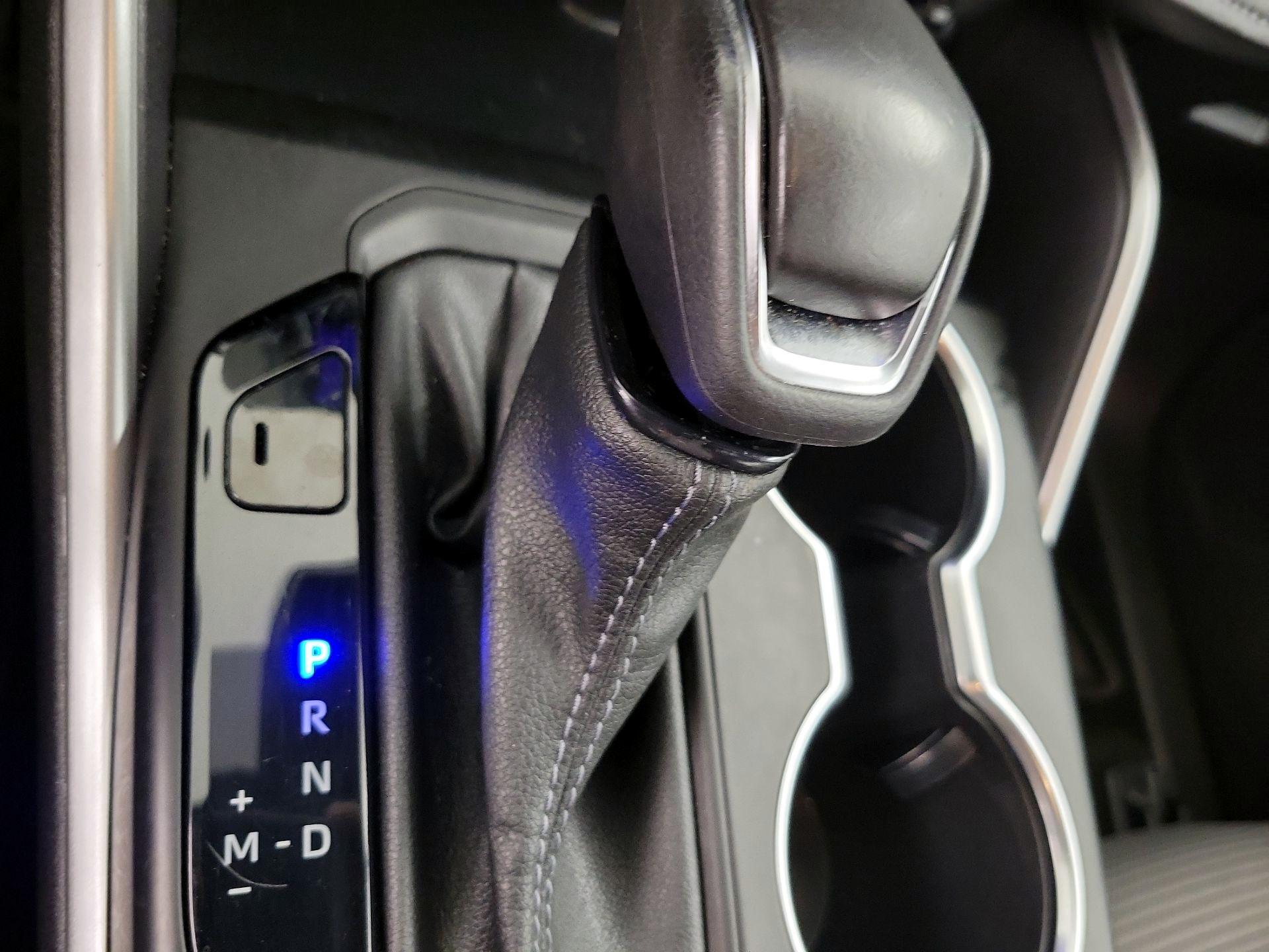 Thumbnail: 2023 Toyota Highlander - 17