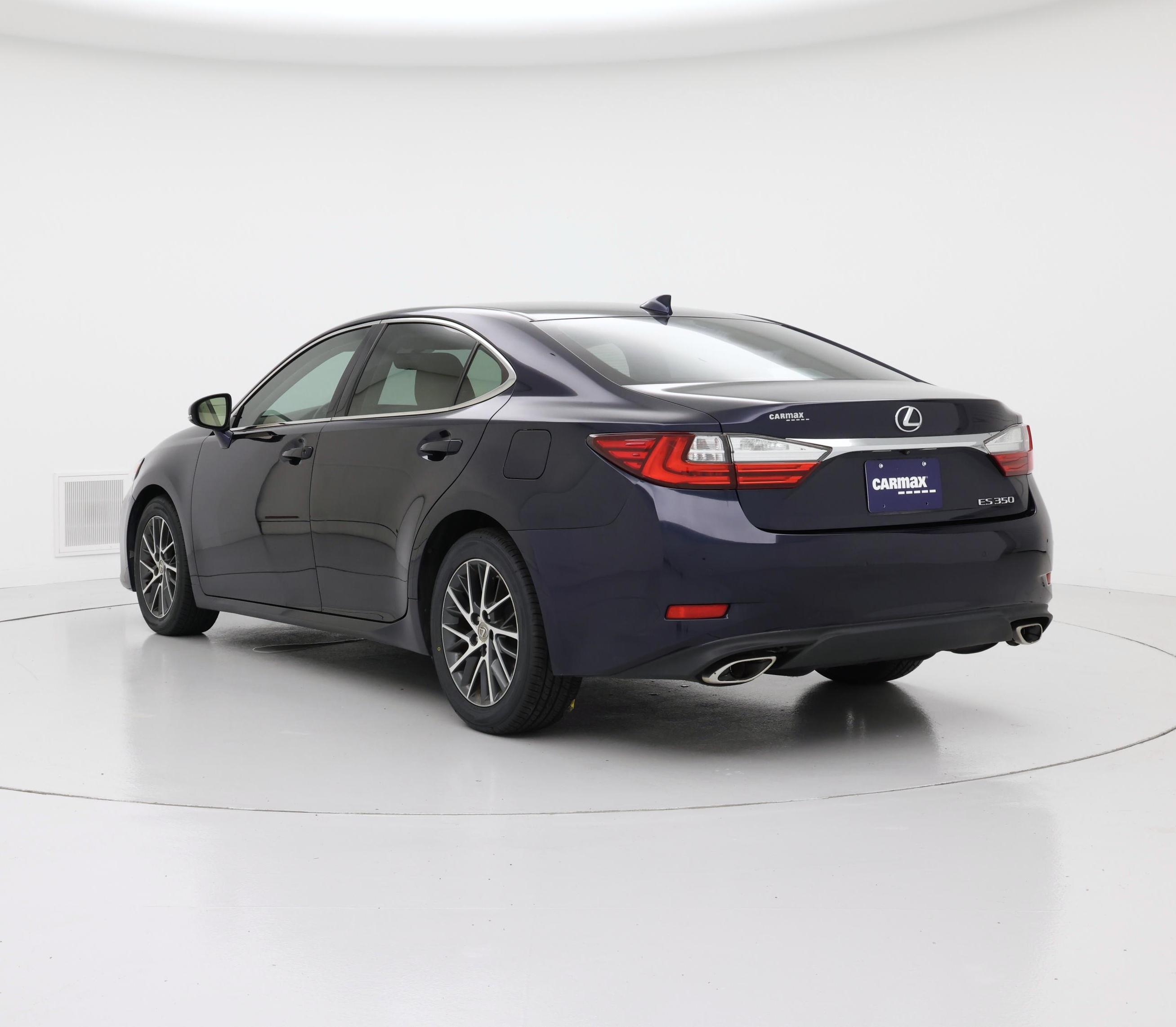 Thumbnail: 2016 Lexus ES - 2