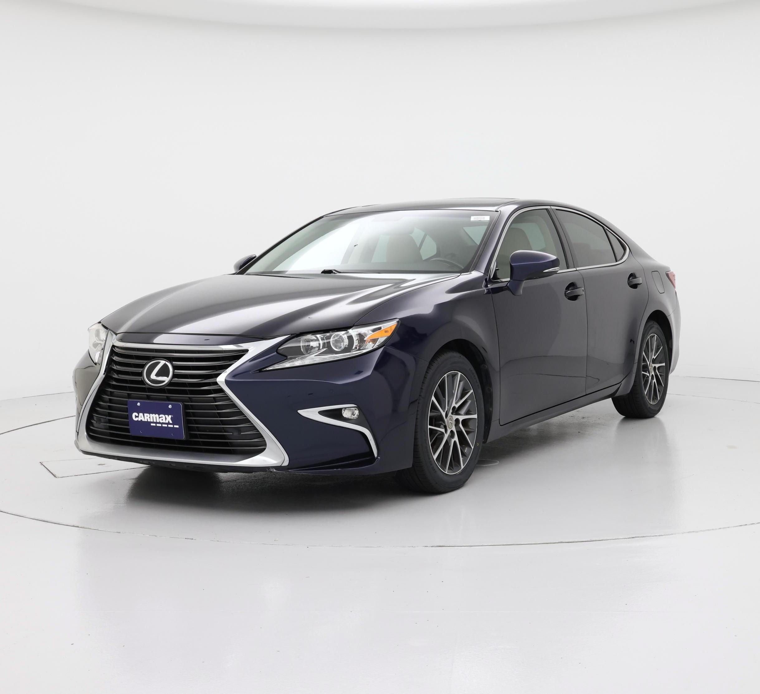 Thumbnail: 2016 Lexus ES - 4