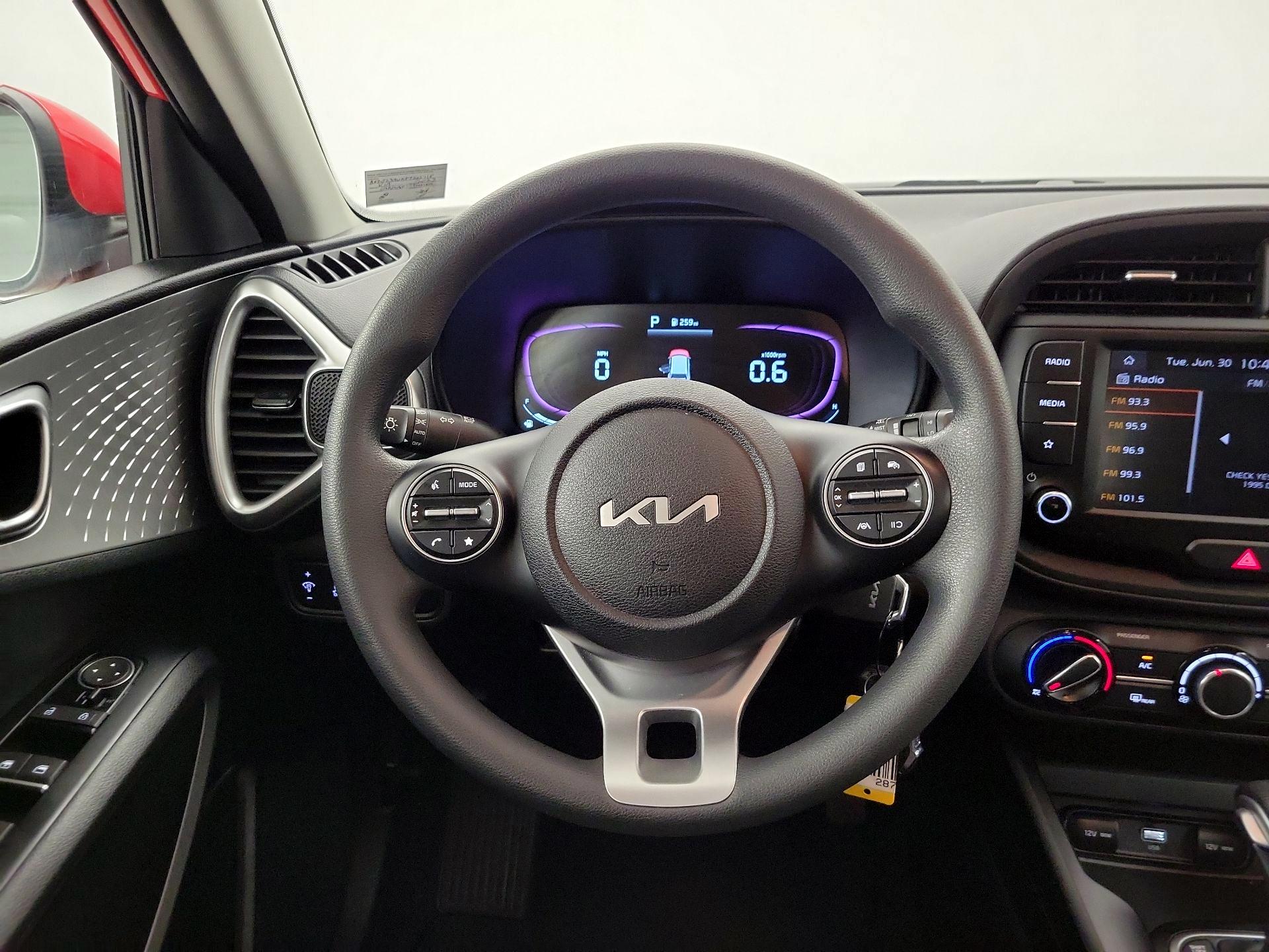 Thumbnail: 2023 Kia Soul - 10