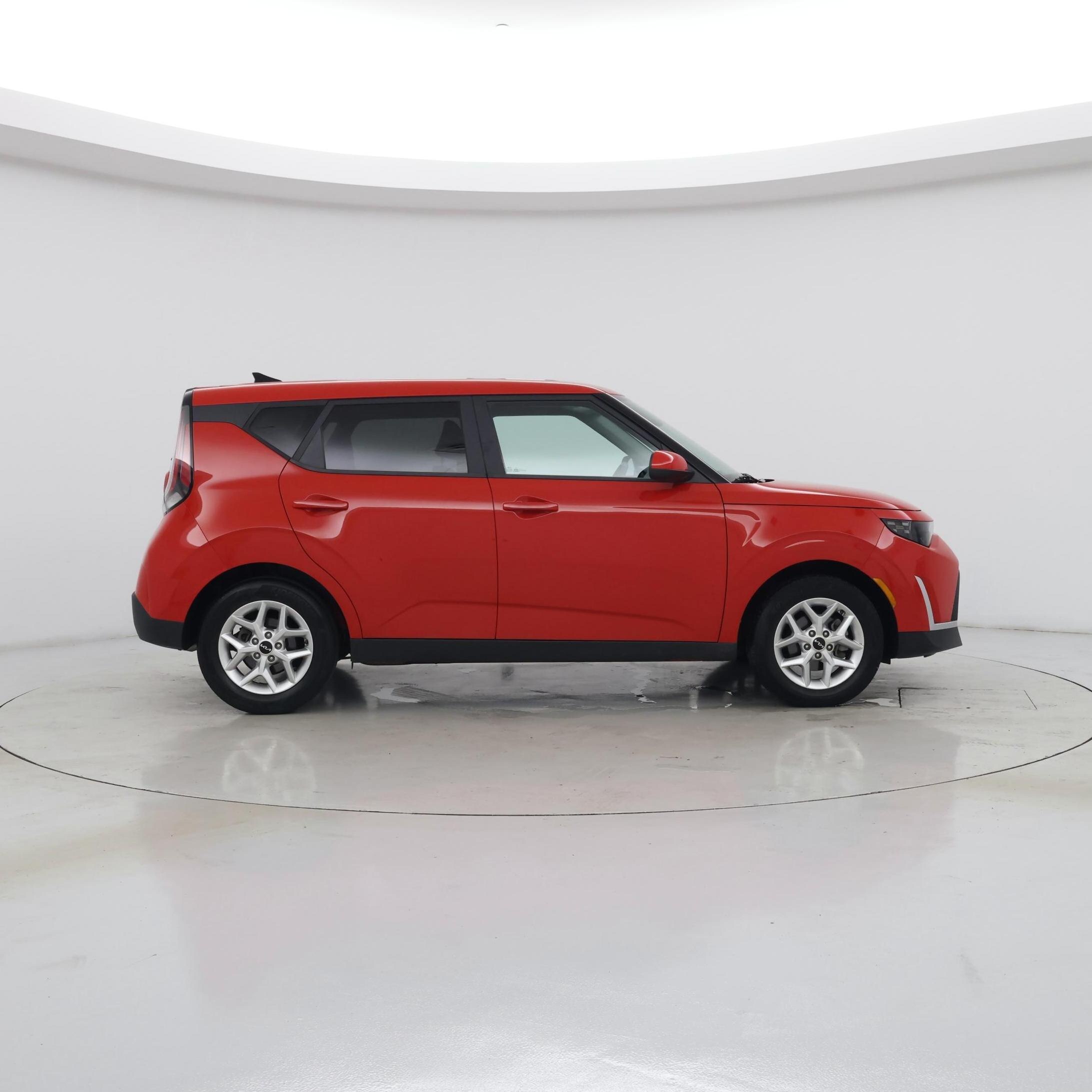 Thumbnail: 2023 Kia Soul - 7