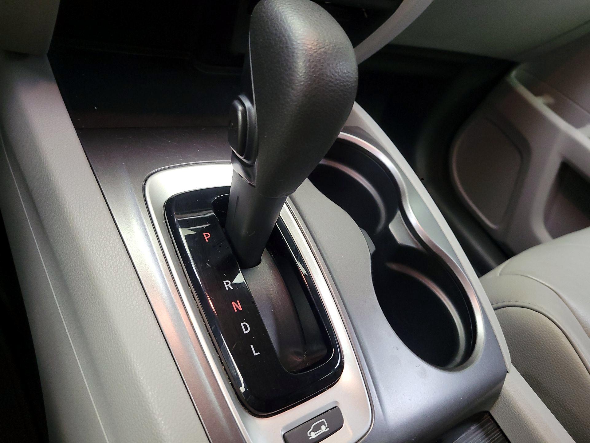 Thumbnail: 2016 Honda Pilot - 17