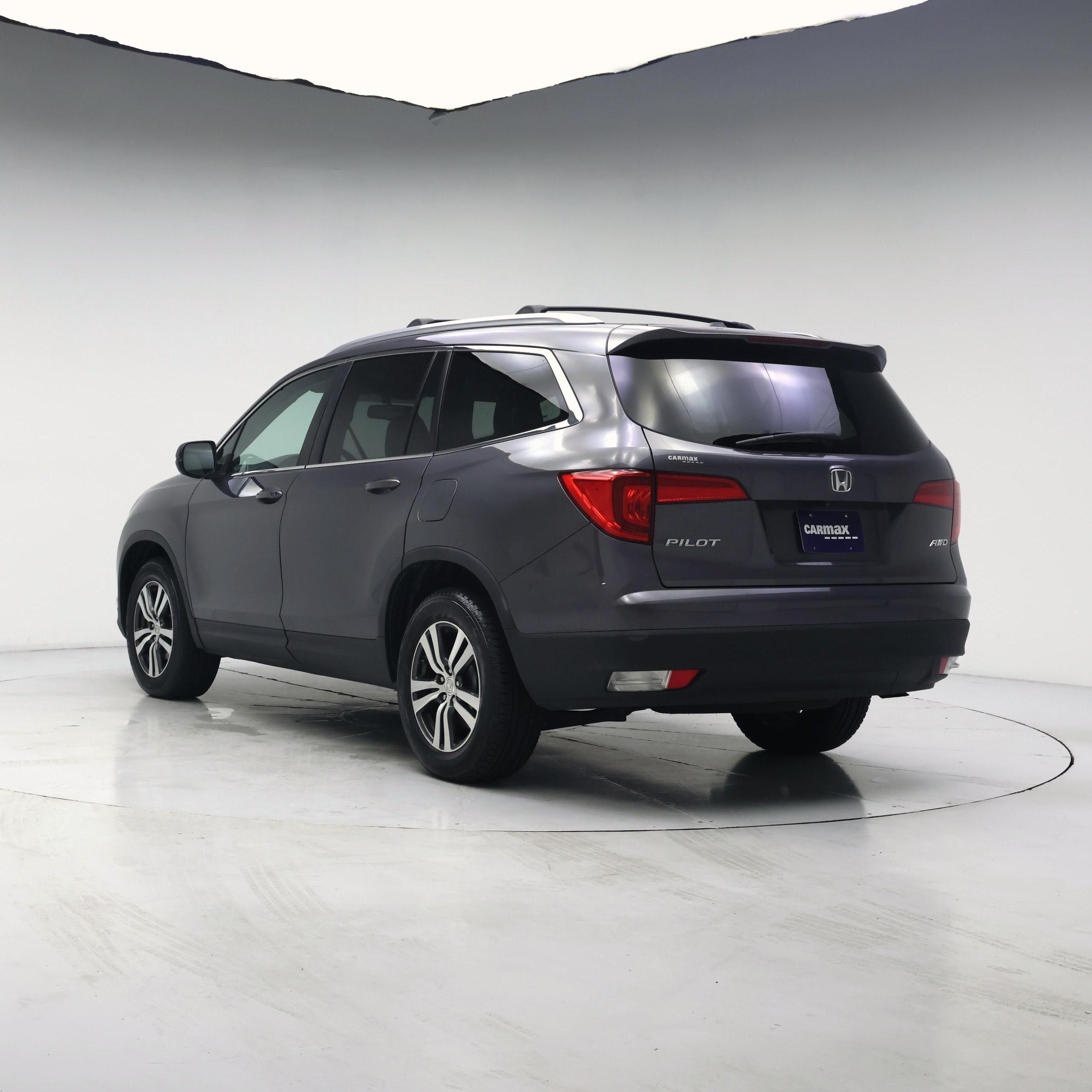 Thumbnail: 2016 Honda Pilot - 2