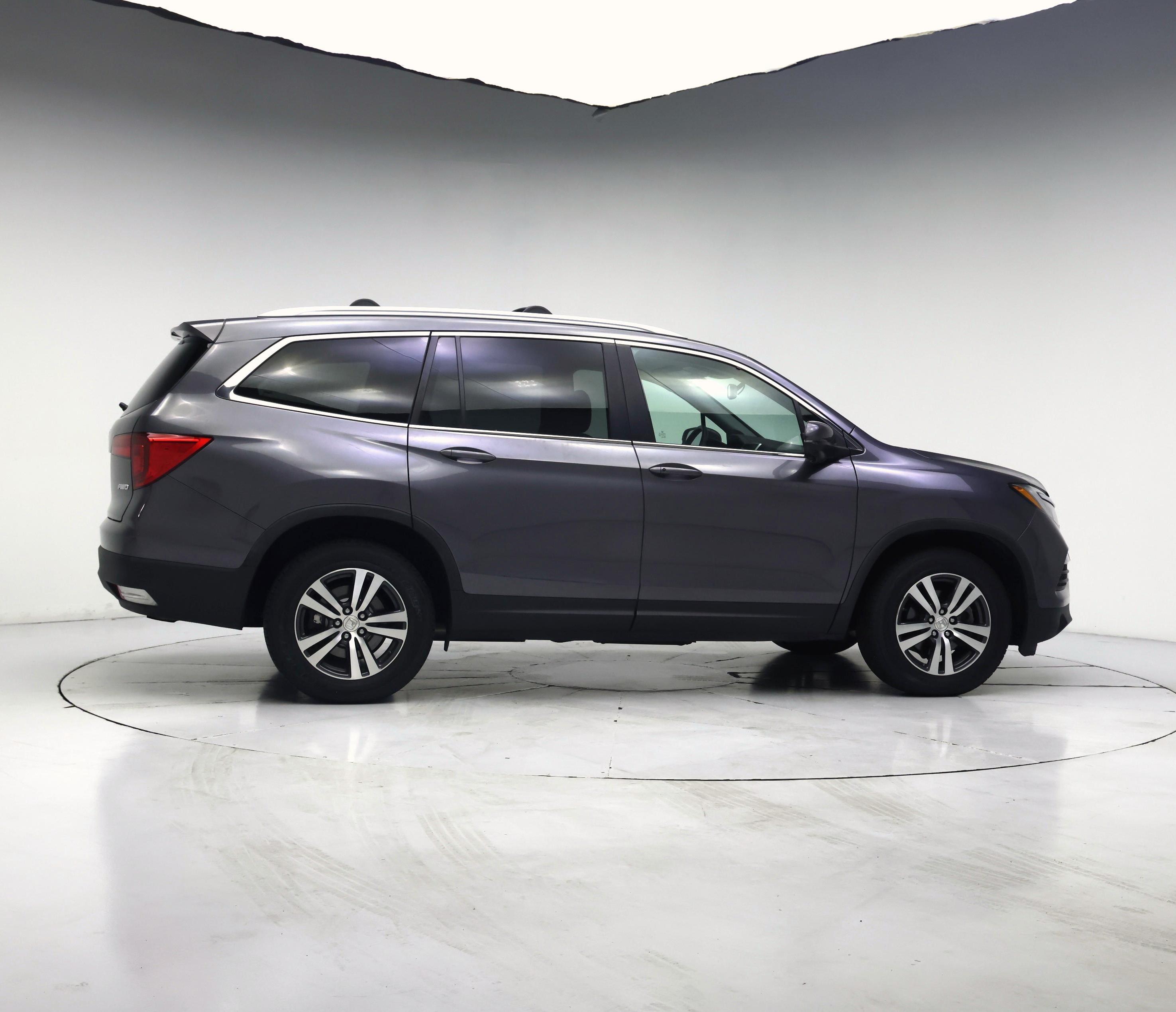 Thumbnail: 2016 Honda Pilot - 7