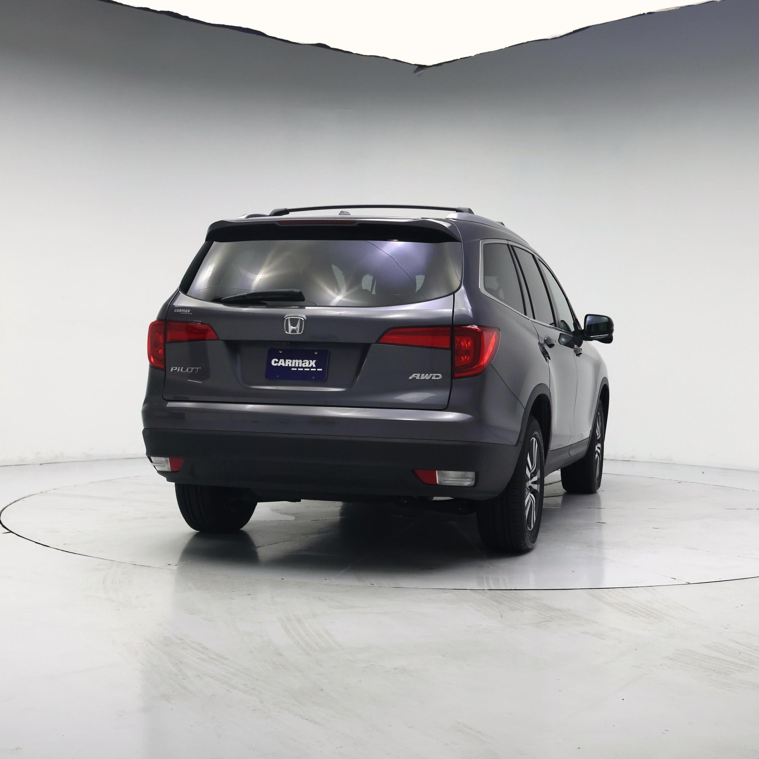 Thumbnail: 2016 Honda Pilot - 8