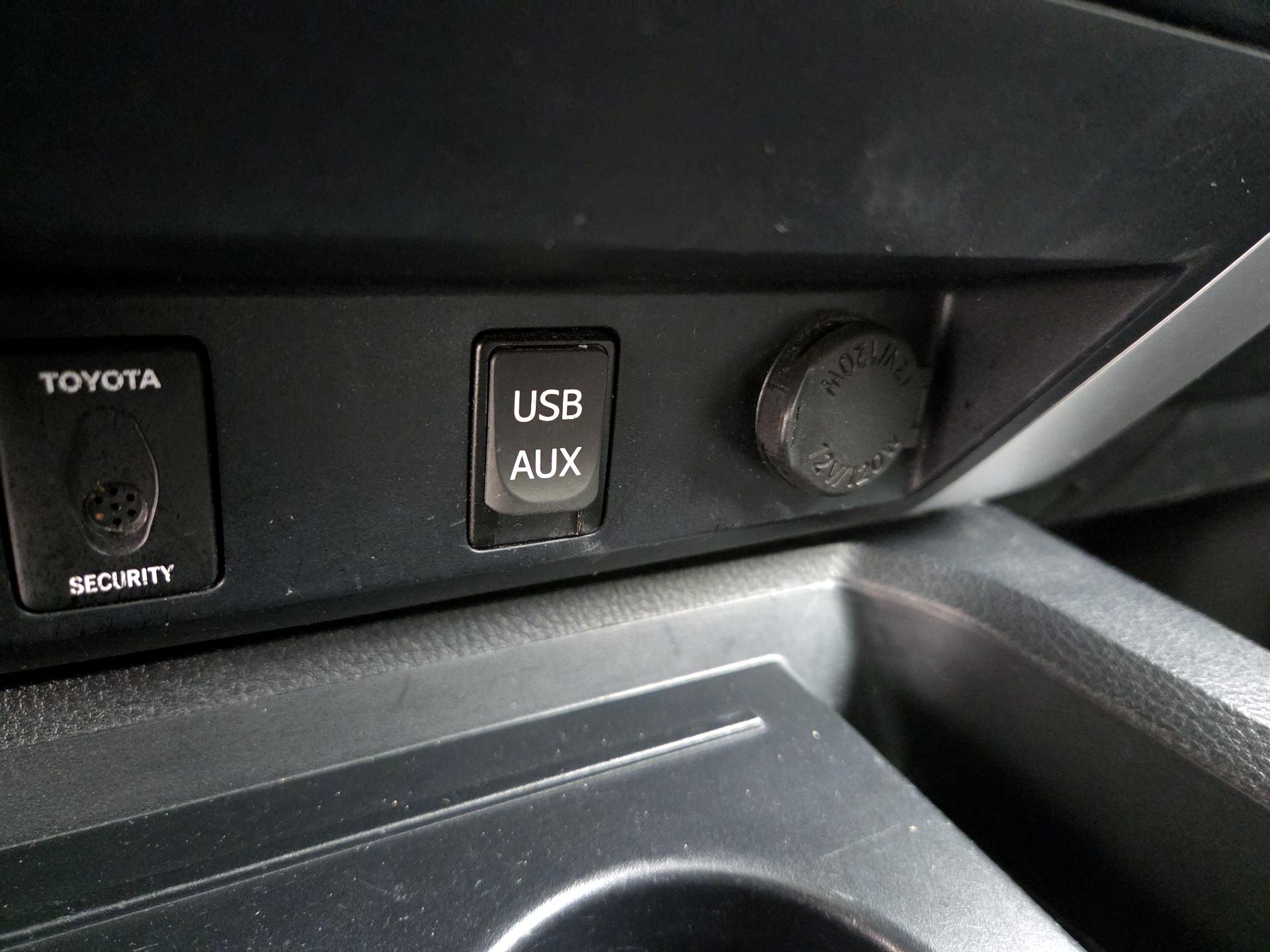 Thumbnail: 2019 Toyota Tundra - 19