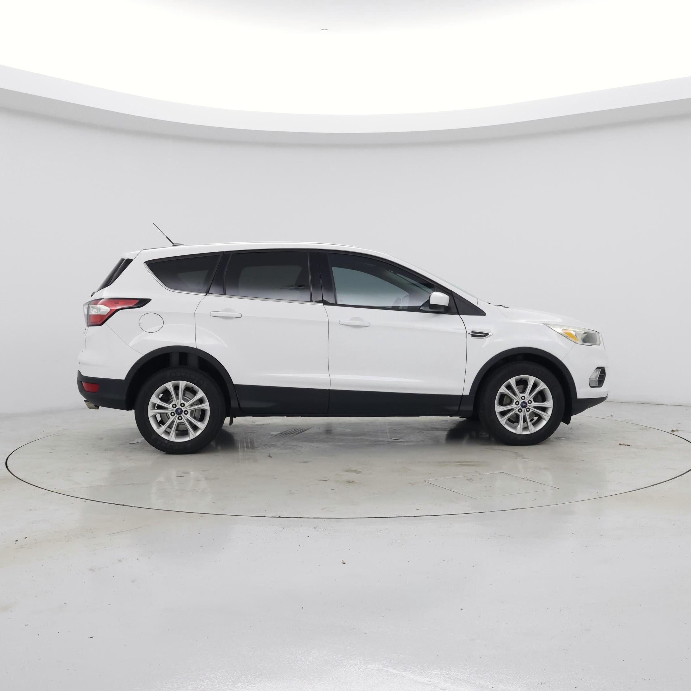 Thumbnail: 2017 Ford Escape - 7