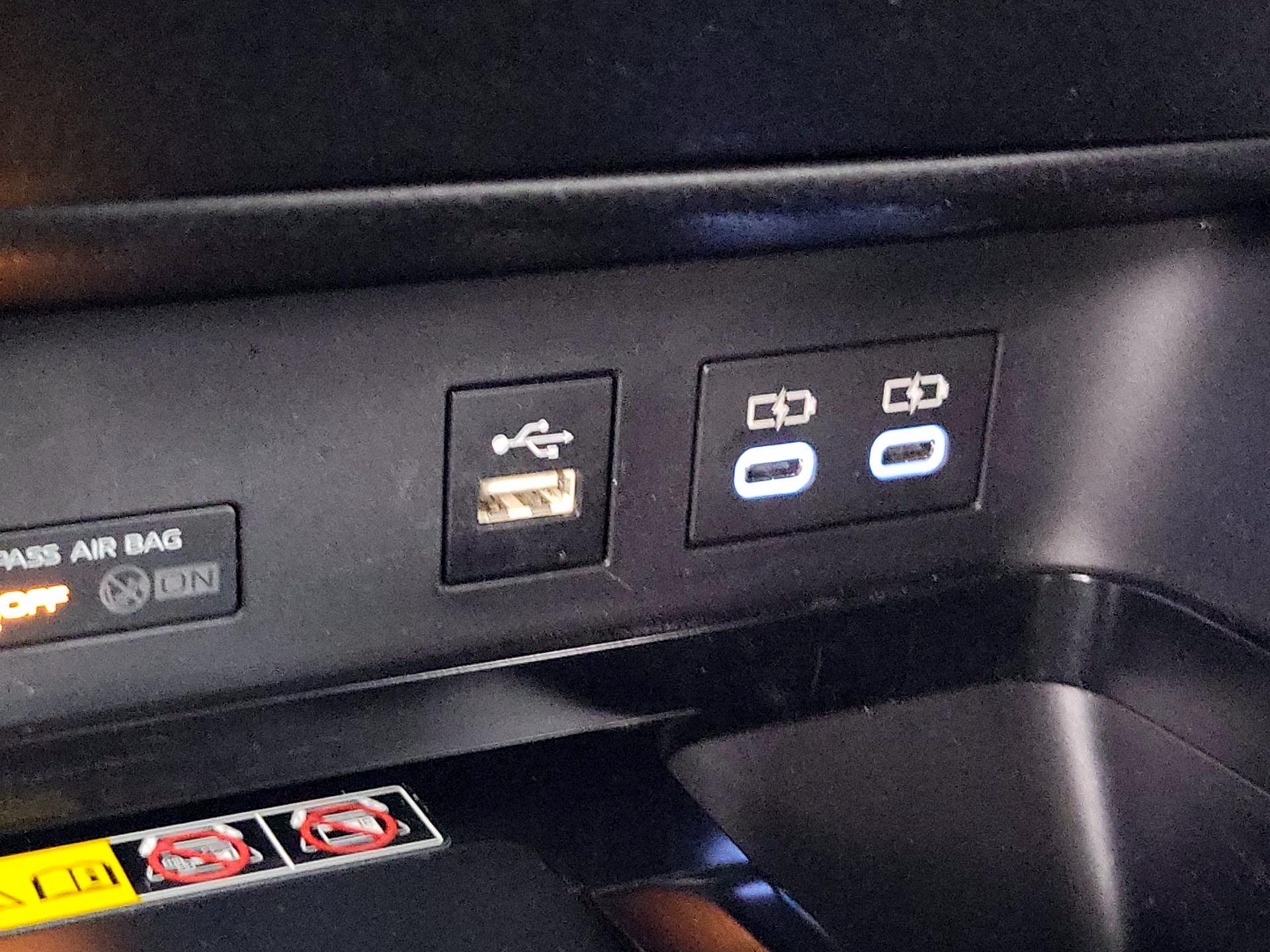 Thumbnail: 2025 Toyota Camry - 18