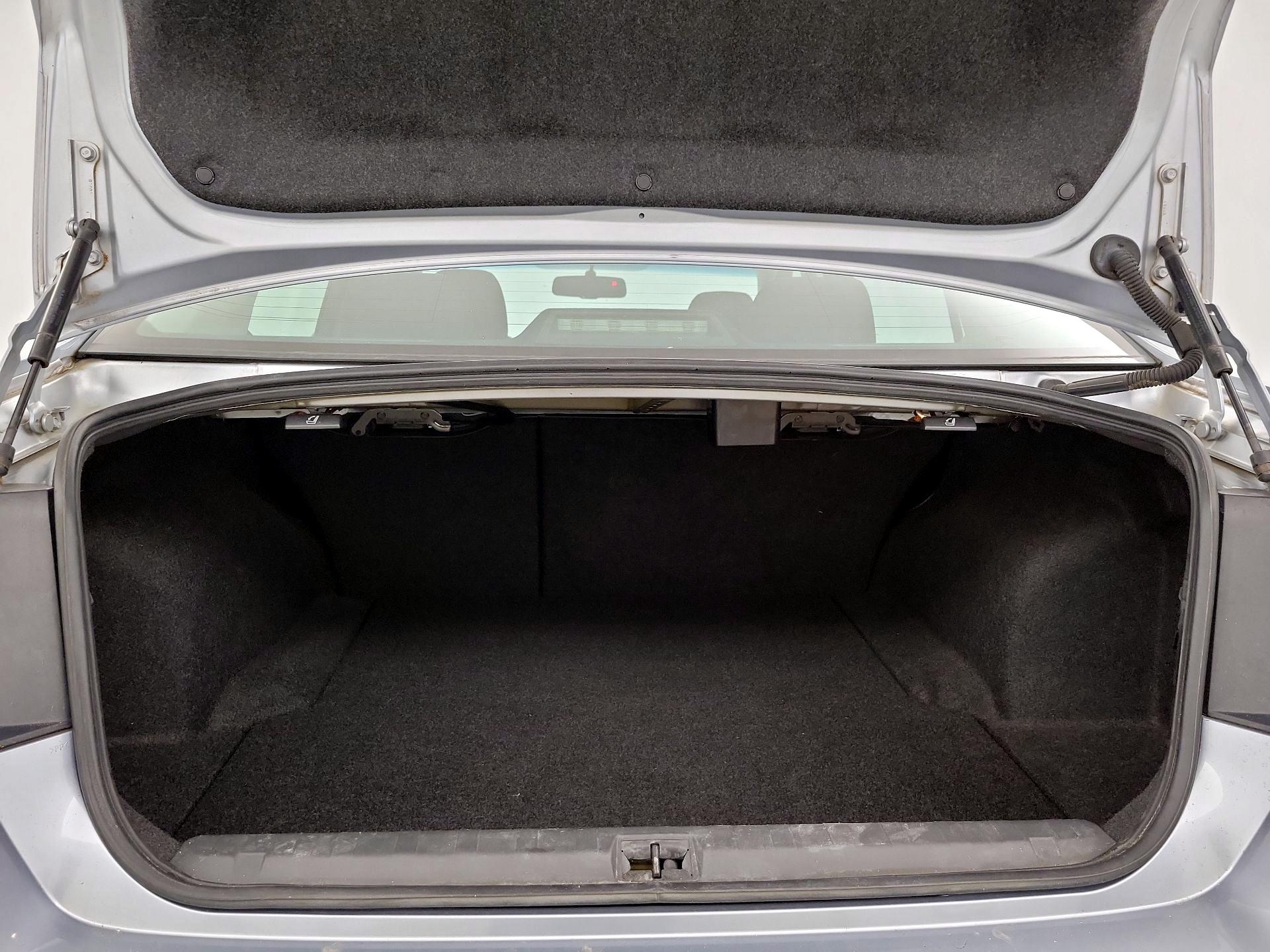 Thumbnail: 2014 Subaru Legacy - 19