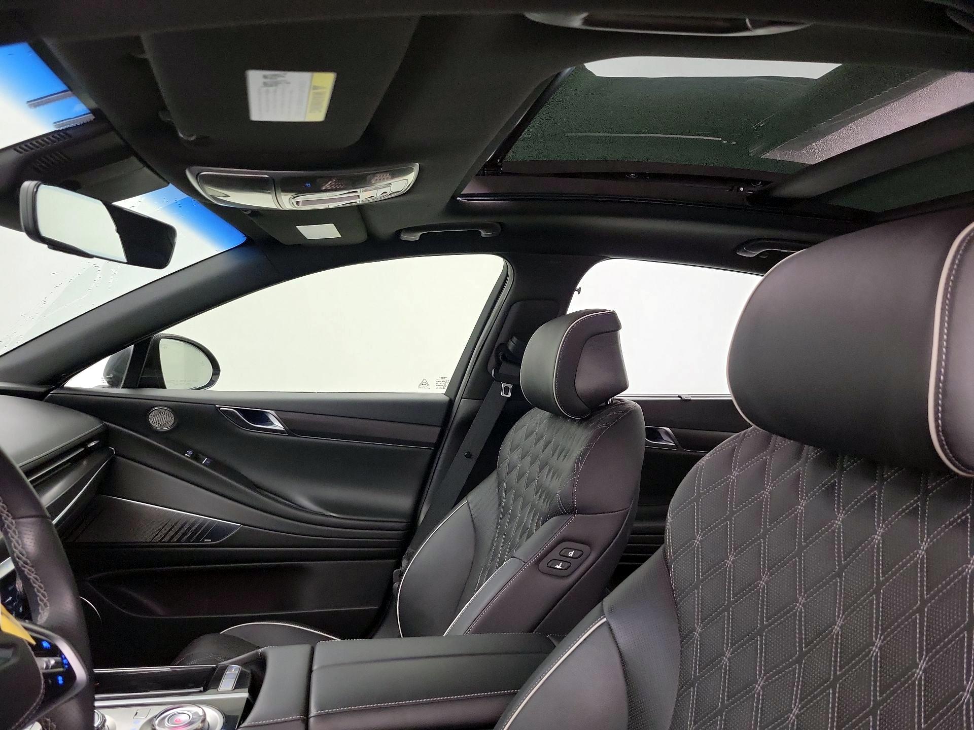 Thumbnail: 2023 Genesis G80 - 19
