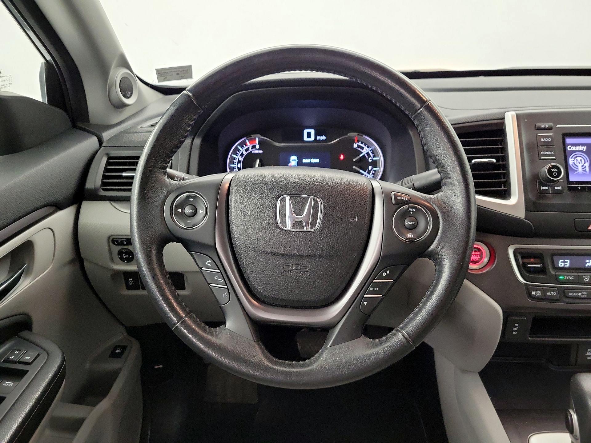 Thumbnail: 2017 Honda Ridgeline - 10