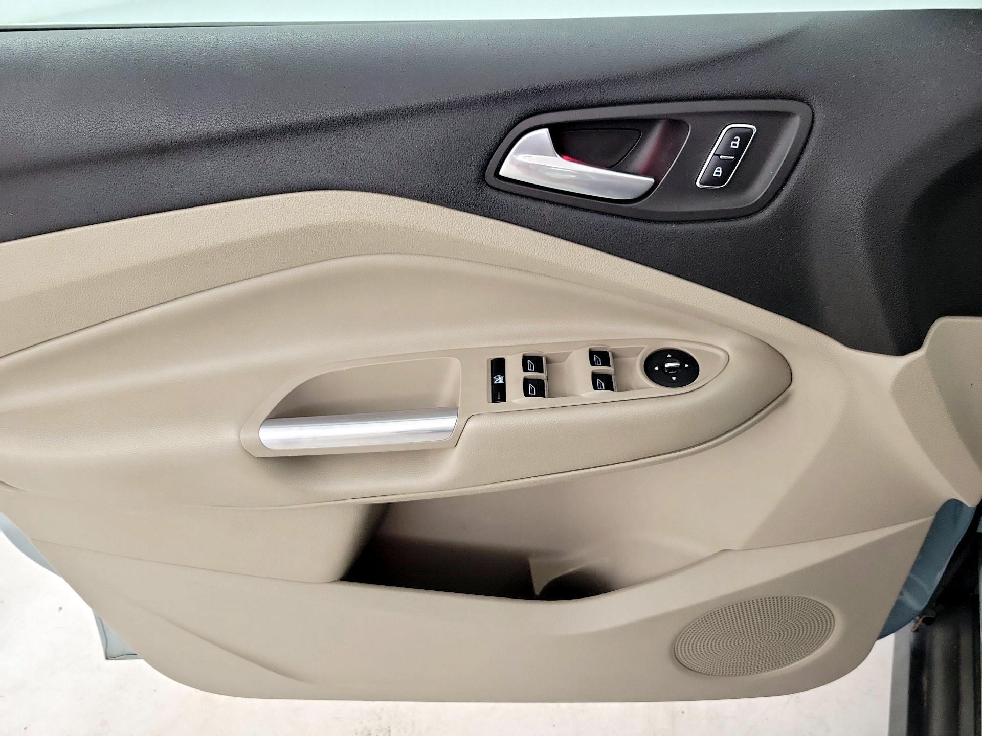 Thumbnail: 2014 Ford C-Max - 12