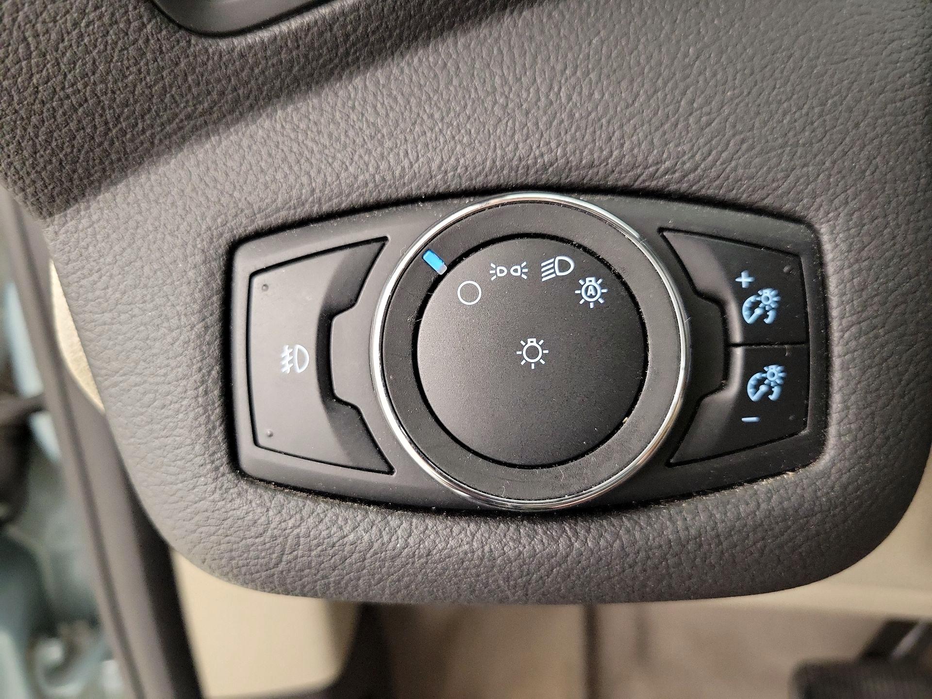 Thumbnail: 2014 Ford C-Max - 13