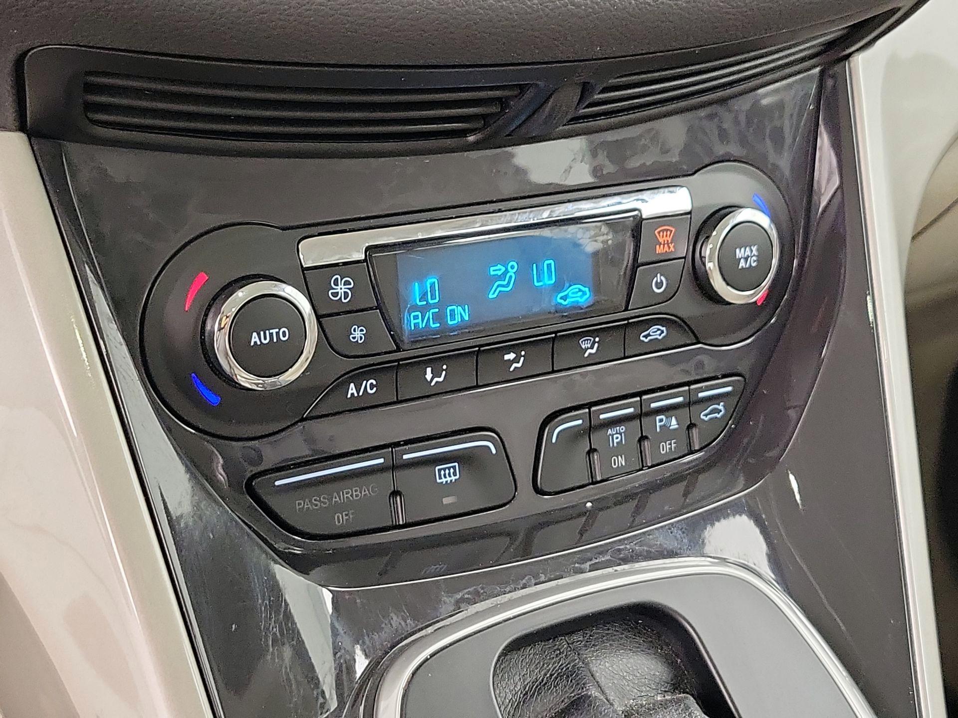 Thumbnail: 2014 Ford C-Max - 17