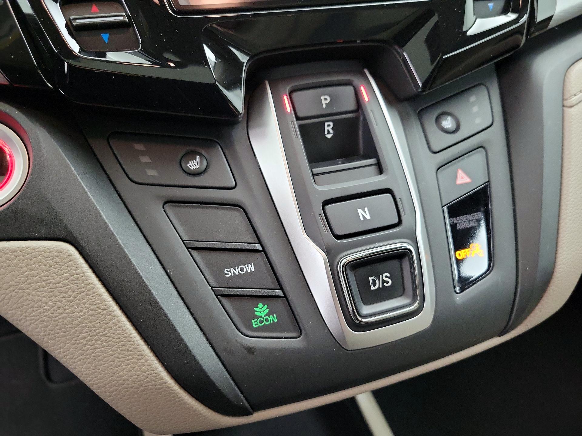 Thumbnail: 2019 Honda Odyssey - 17