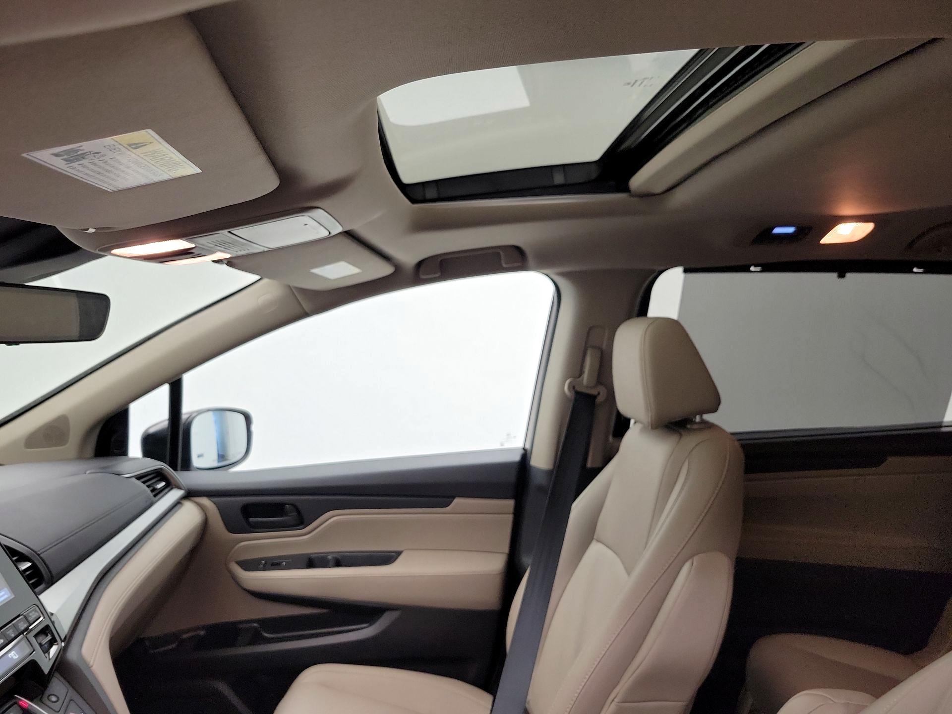Thumbnail: 2019 Honda Odyssey - 19