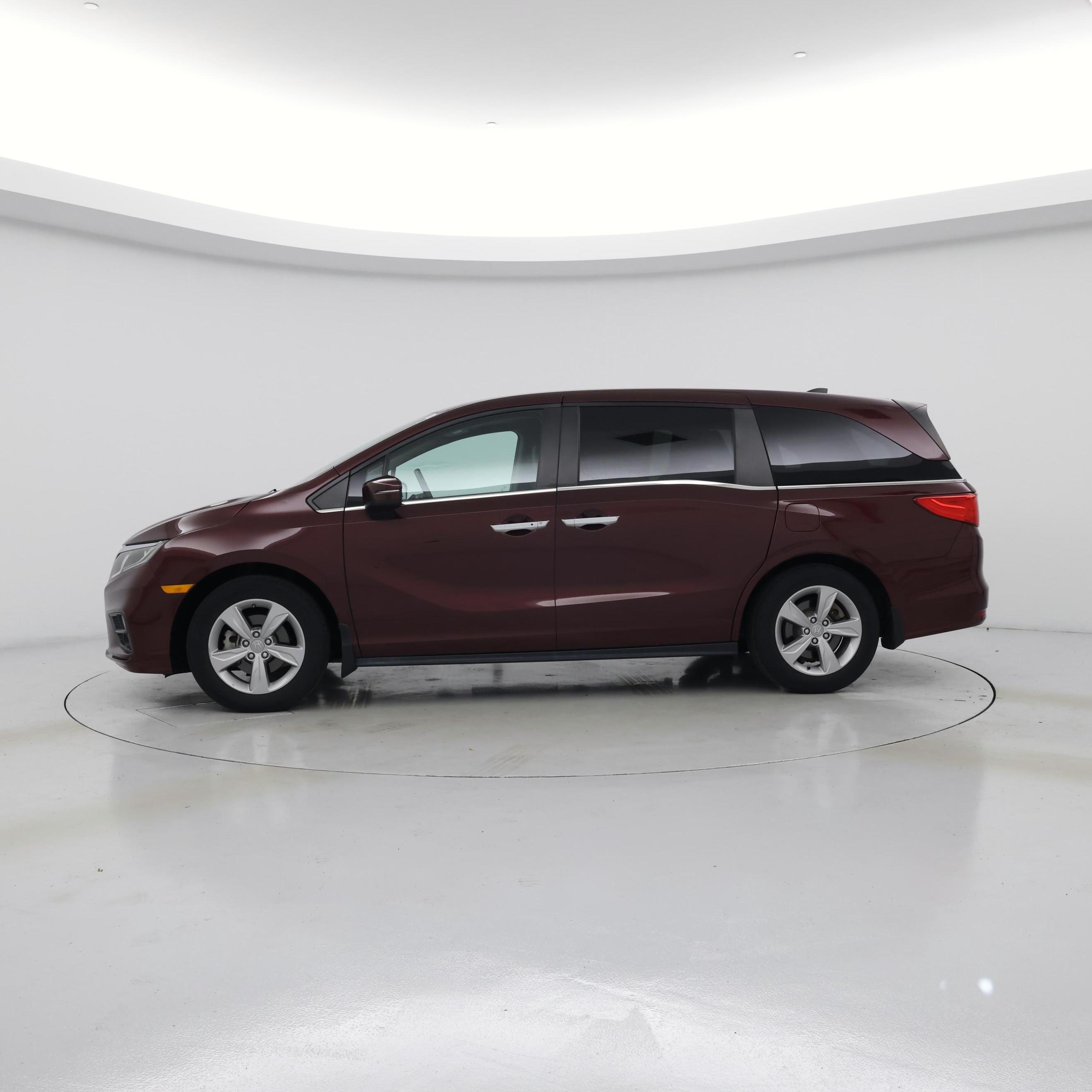 Thumbnail: 2019 Honda Odyssey - 3