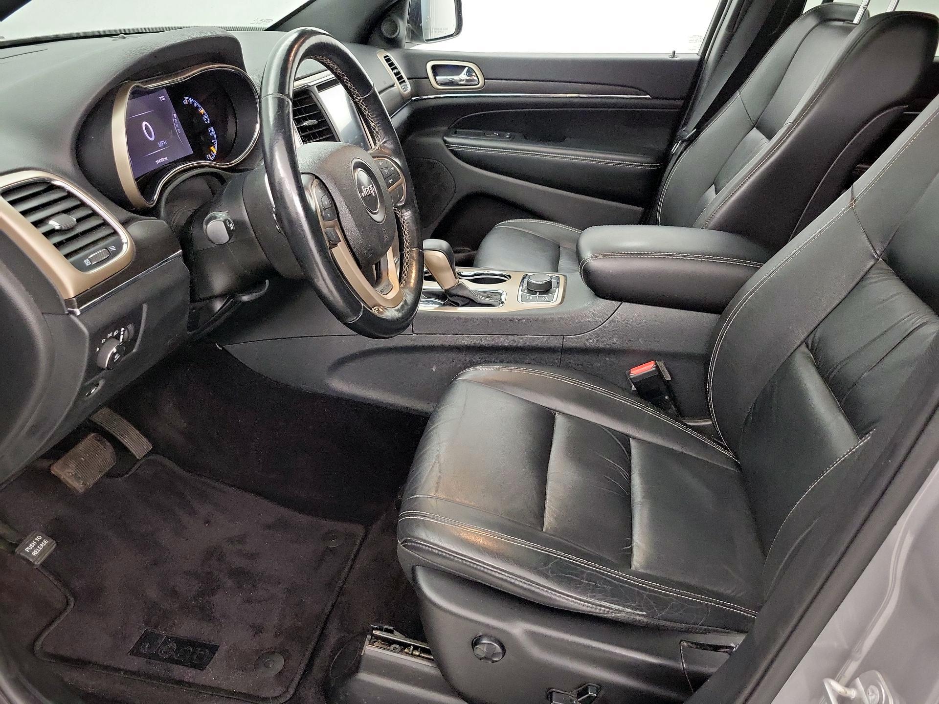 Thumbnail: 2016 Jeep Grand Cherokee - 11