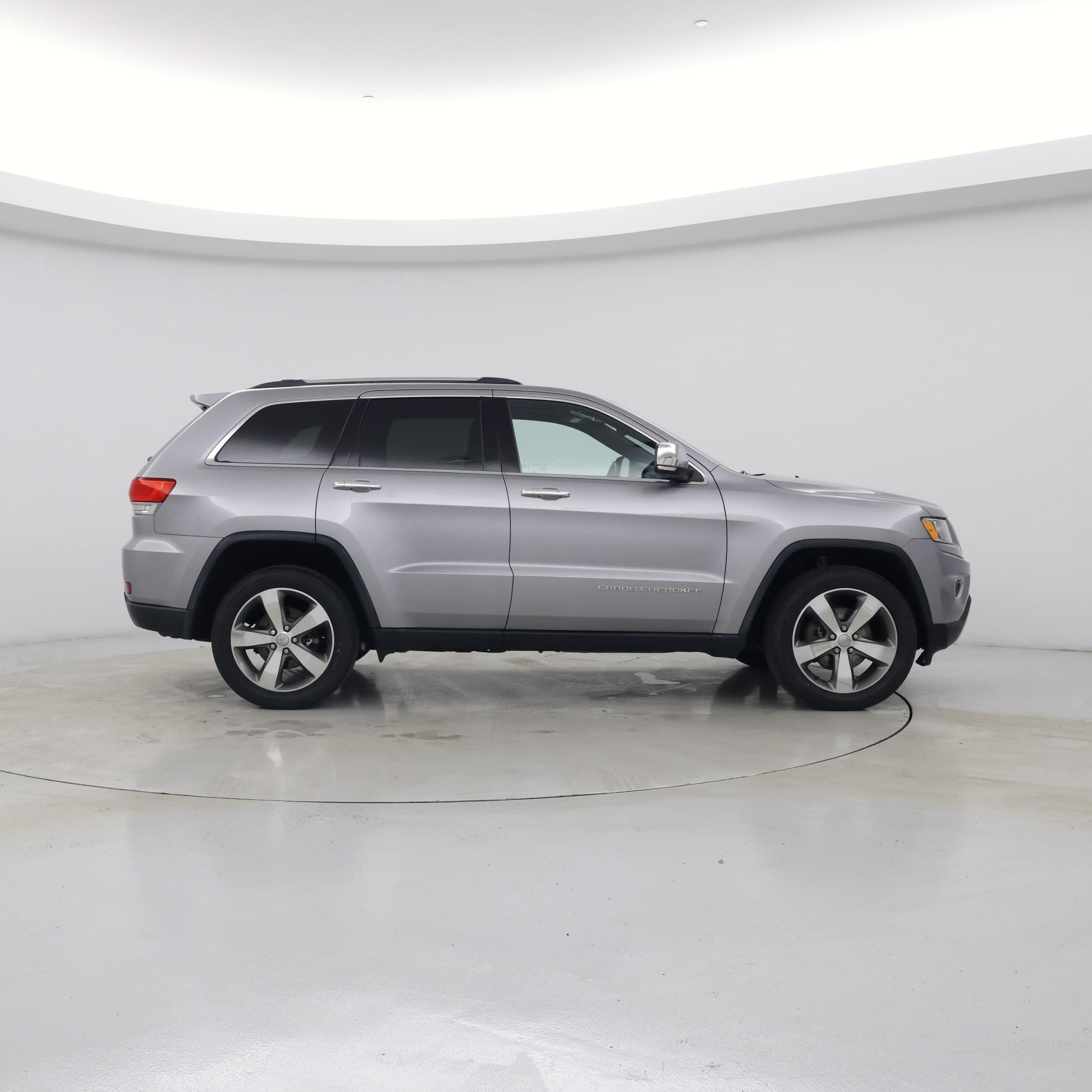Thumbnail: 2016 Jeep Grand Cherokee - 7