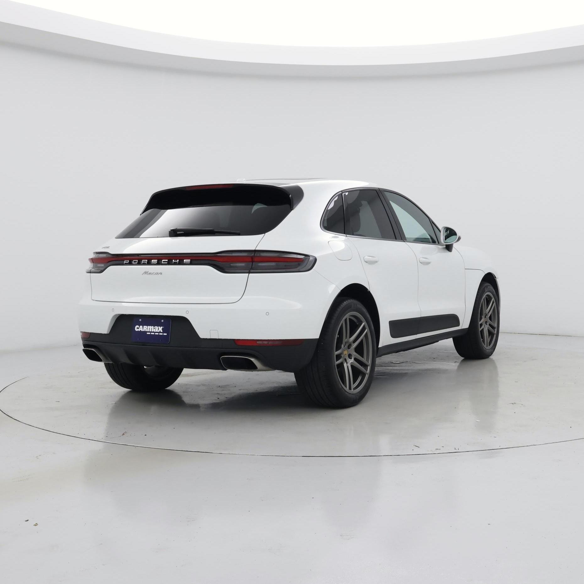 Thumbnail: 2020 Porsche Macan - 8