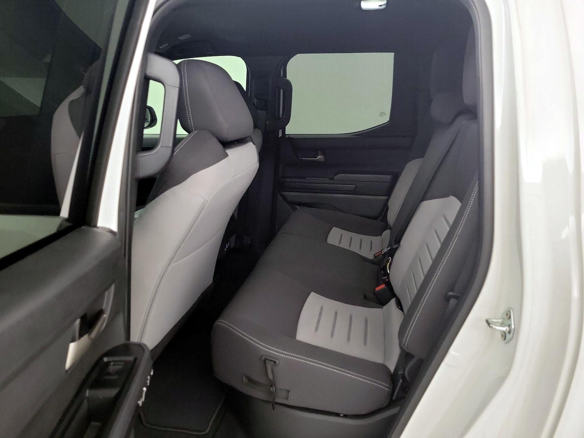 Thumbnail: 2024 Toyota Tacoma - 19