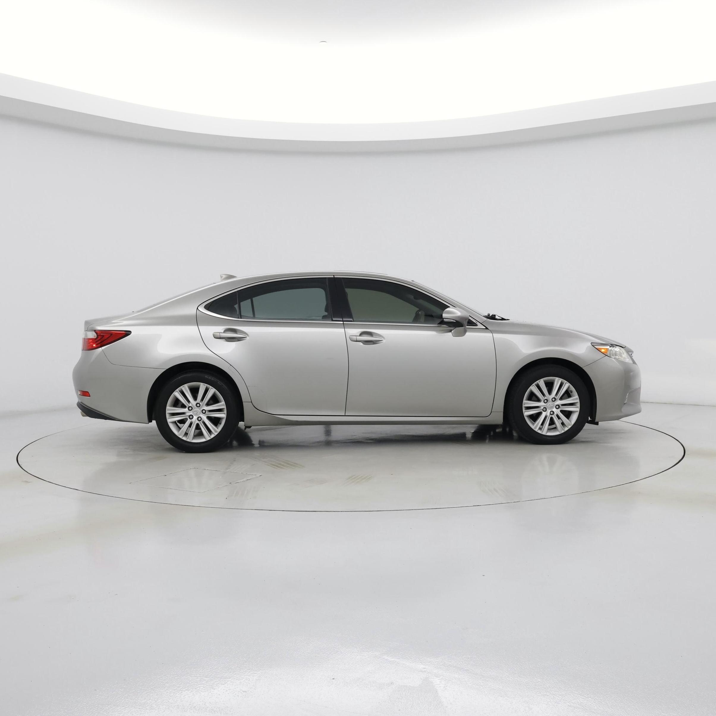 Thumbnail: 2015 Lexus ES - 7