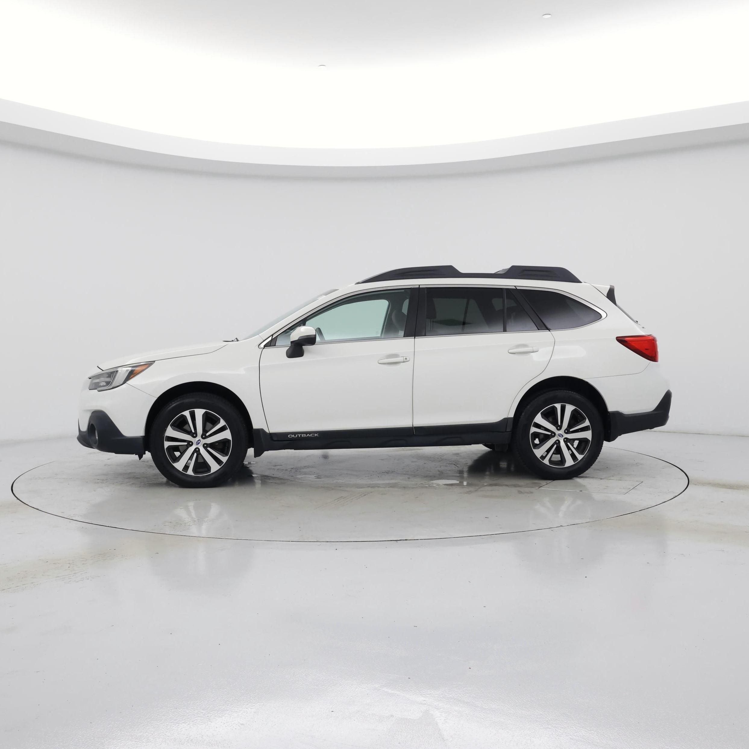 Thumbnail: 2018 Subaru Outback - 3