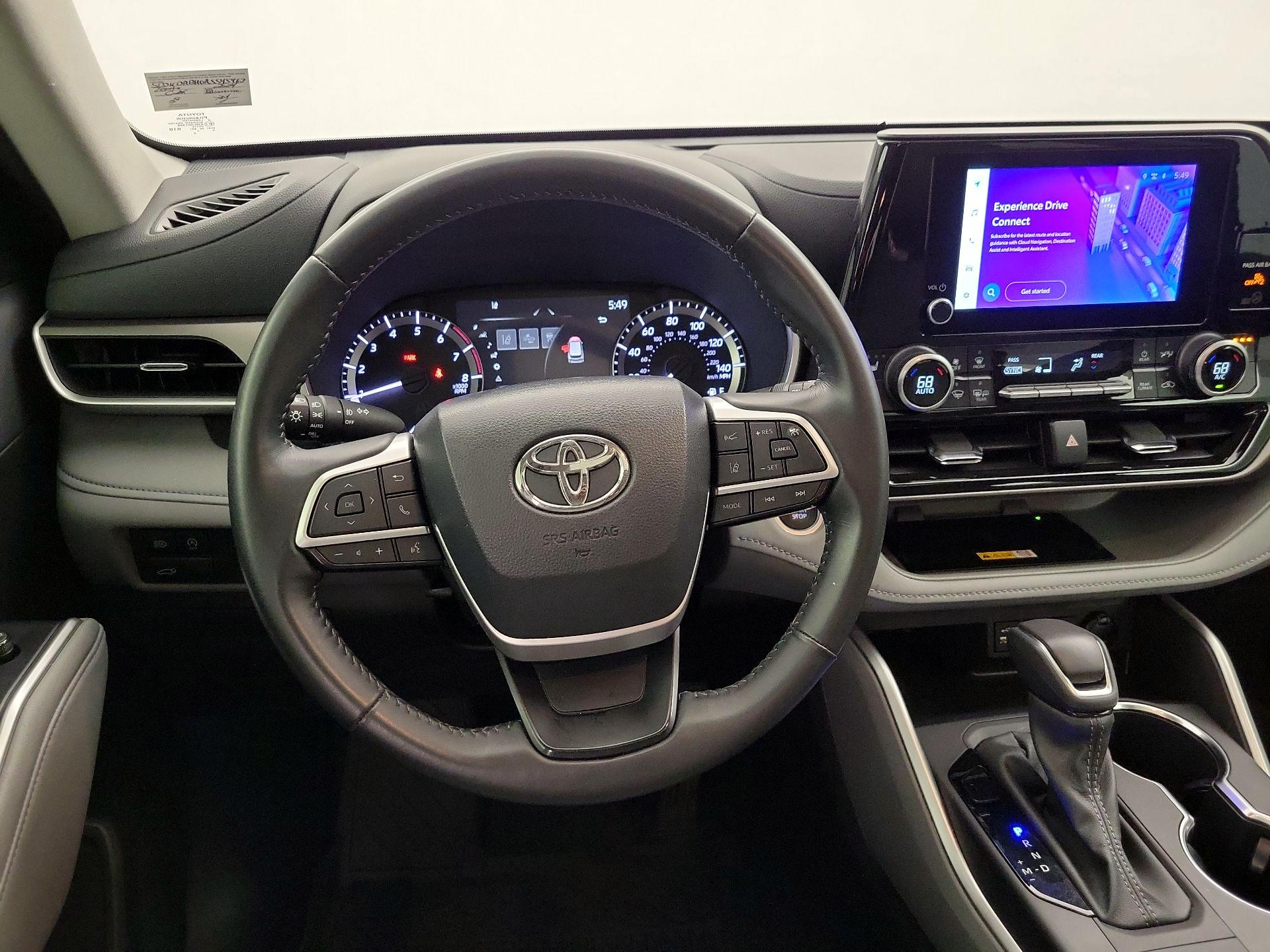 Thumbnail: 2024 Toyota Highlander - 10