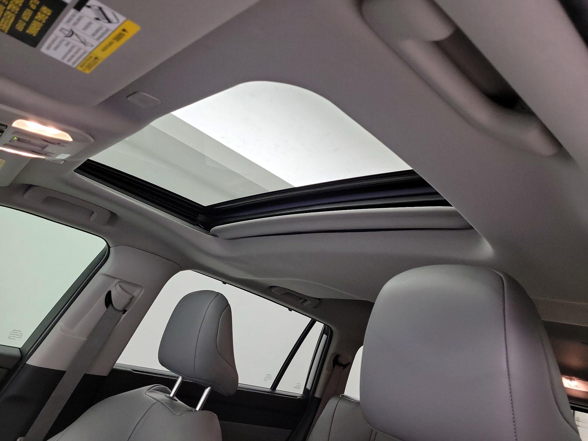 Thumbnail: 2024 Toyota Highlander - 19