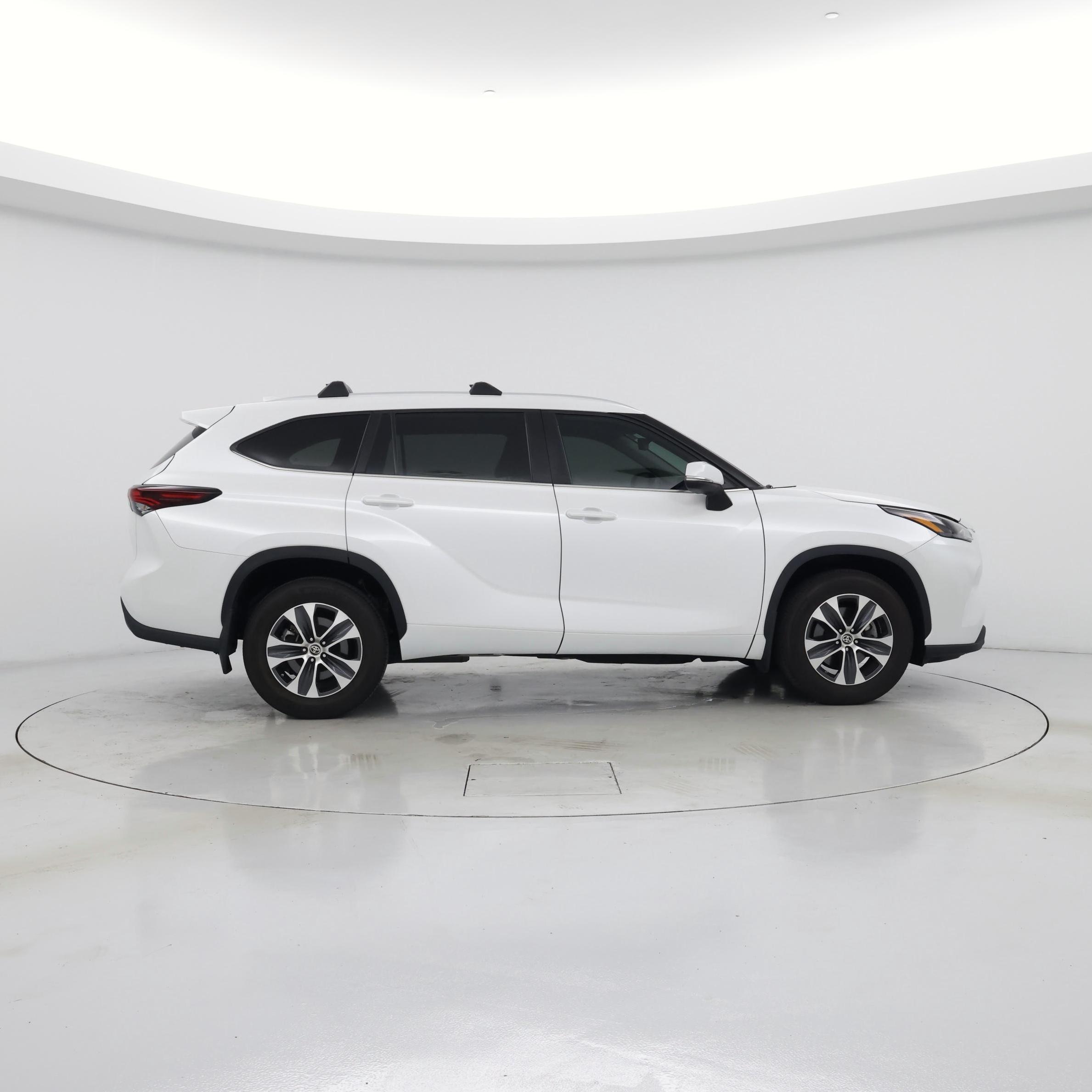 Thumbnail: 2024 Toyota Highlander - 7
