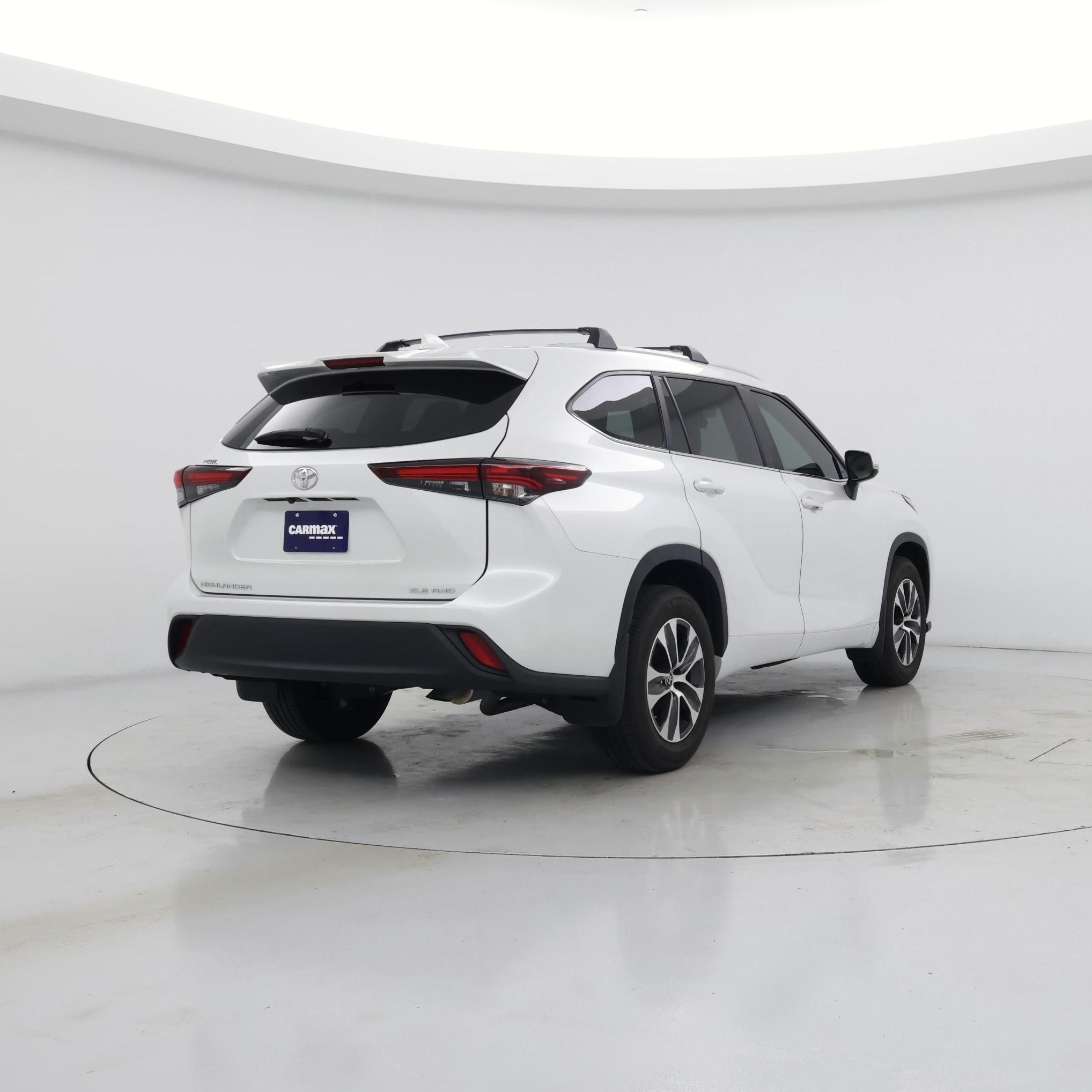 Thumbnail: 2024 Toyota Highlander - 8