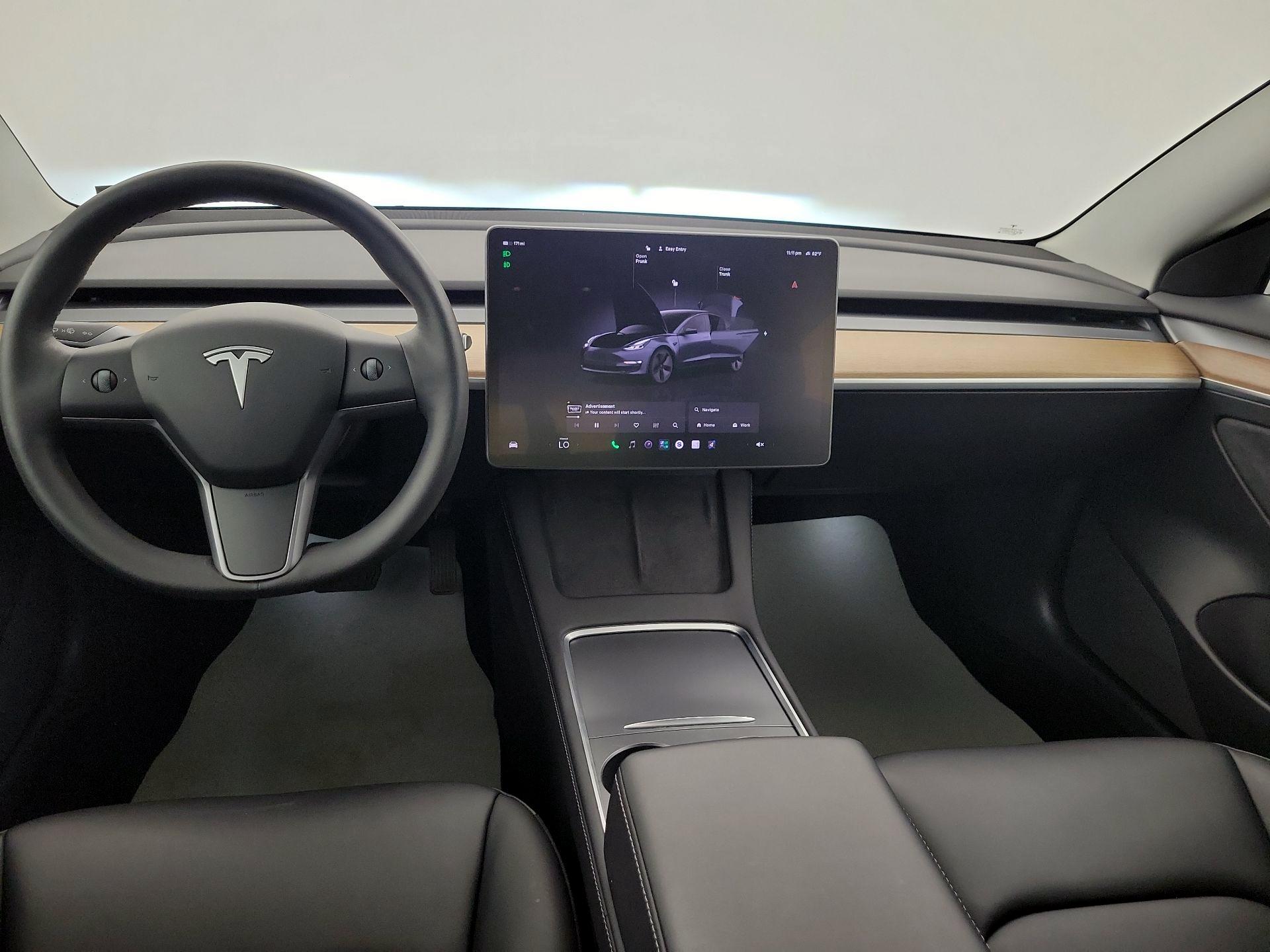 Thumbnail: 2022 Tesla Model 3 - 9